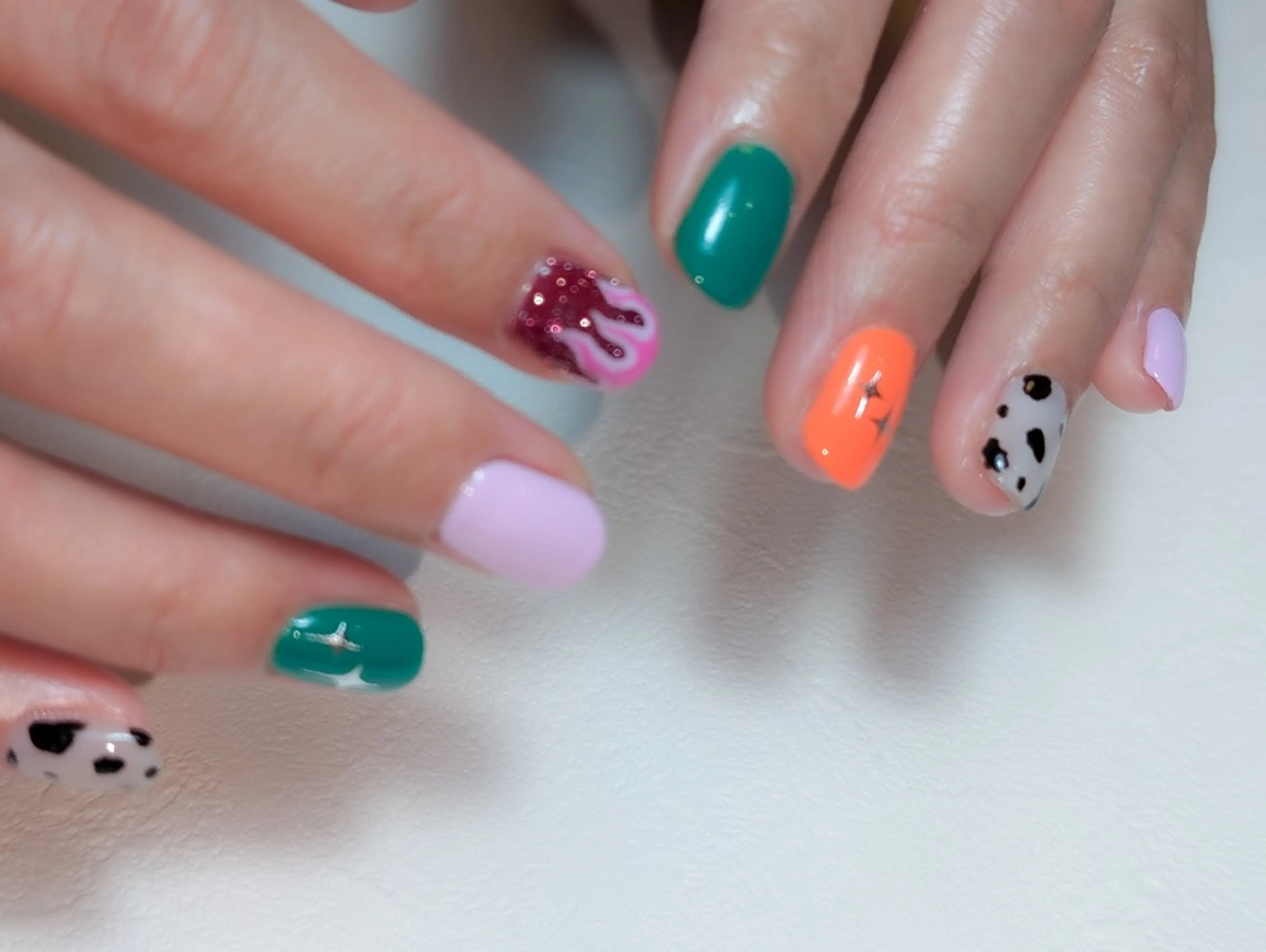 ネイル ハンドネイル LICO(ﾘｺ) ▶ ﾈｲﾗﾘｳﾑ ﾎﾇｱのネイルデザイン