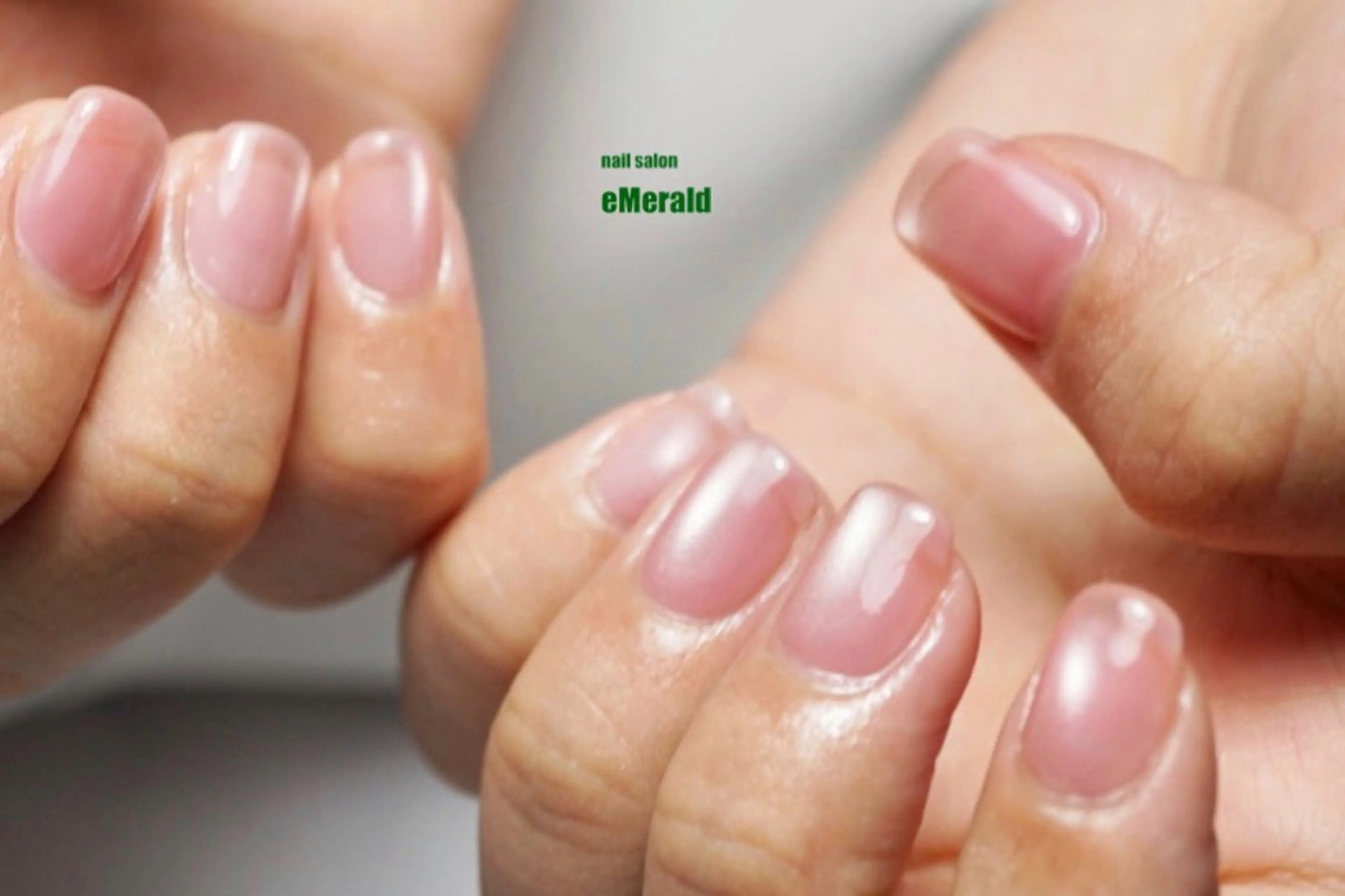 ネイル ハンドネイル nailsalon eMeraldのネイルデザイン