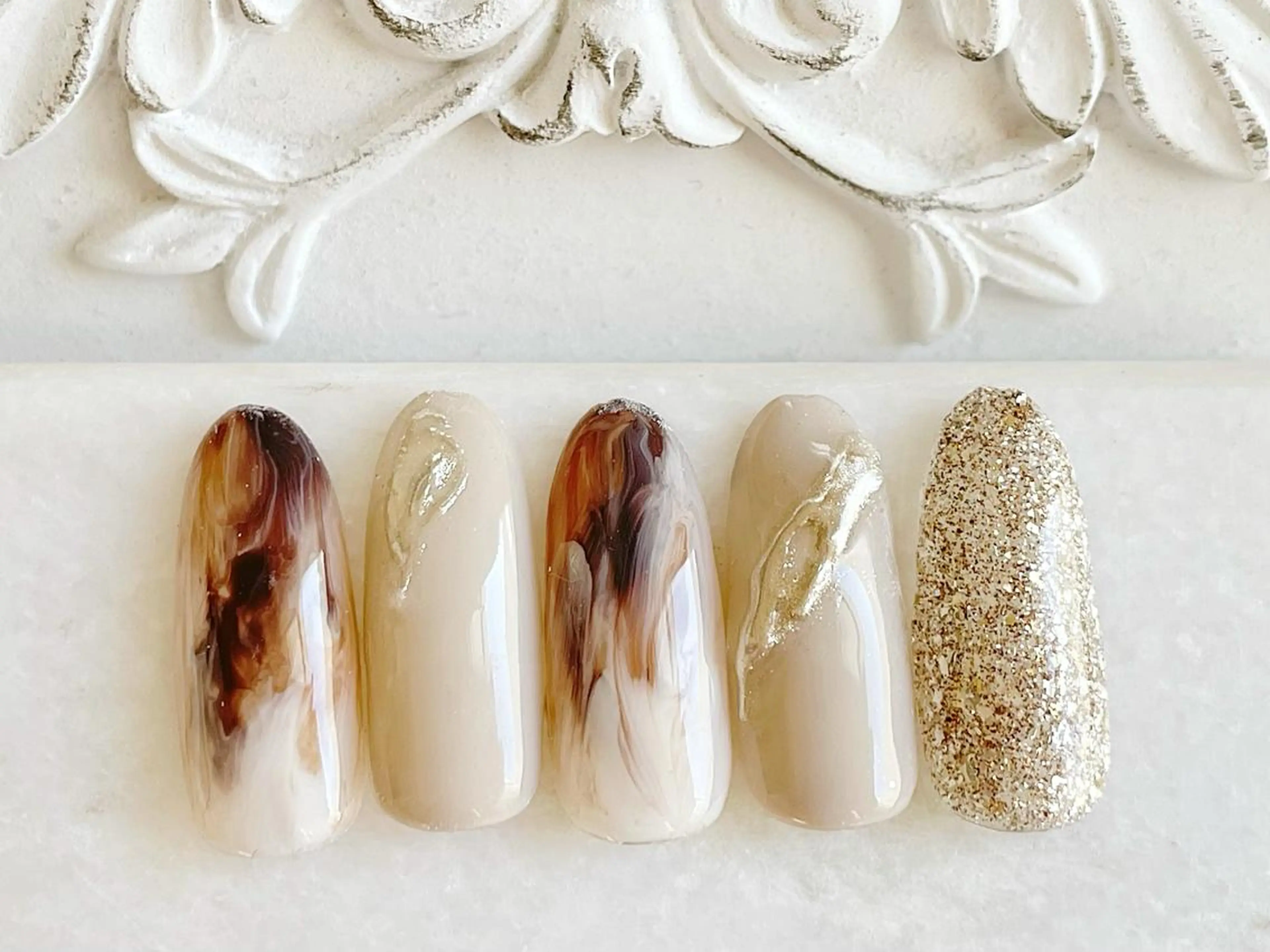 ネイル ジェルネイル ミラーネイル パラジェル ハンドネイル Satomi  のネイルデザイン