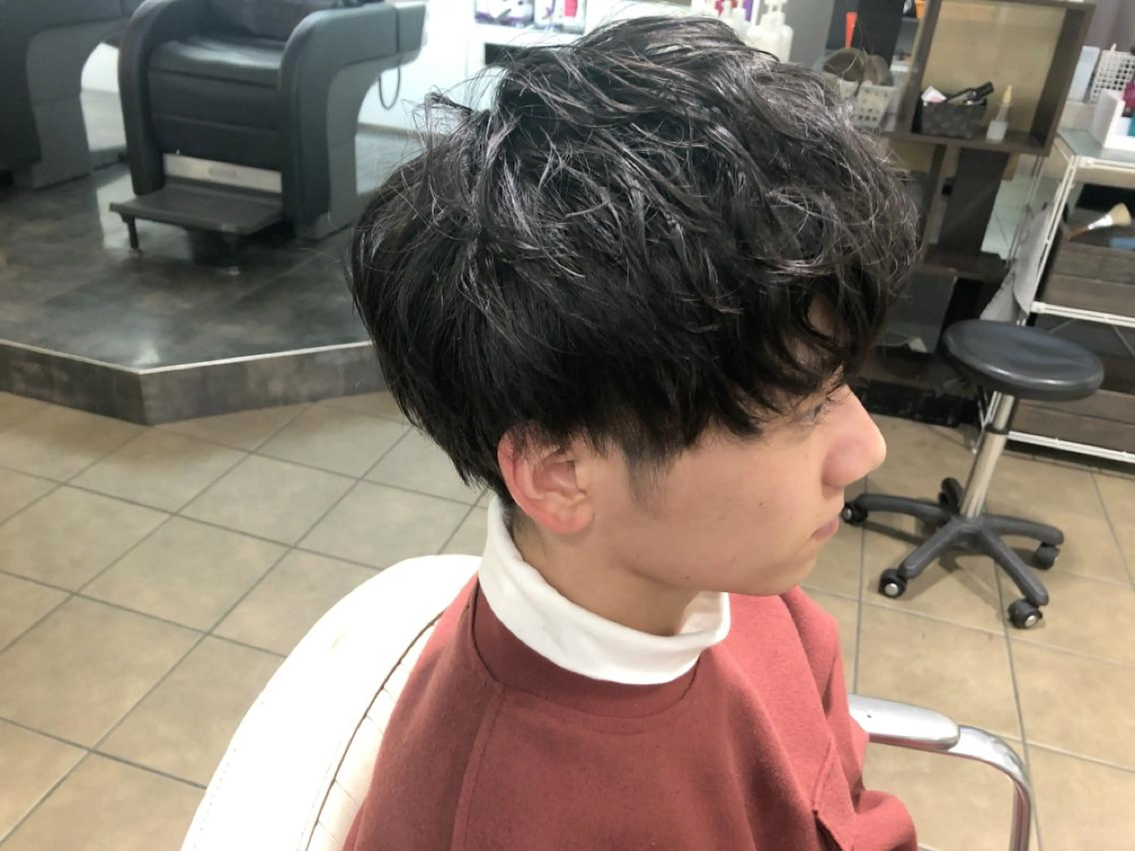 パーマ メンズ マッシュ メンズパーマ メンズ レイヤー ウルフ 弓木啓輔のヘアスタイル