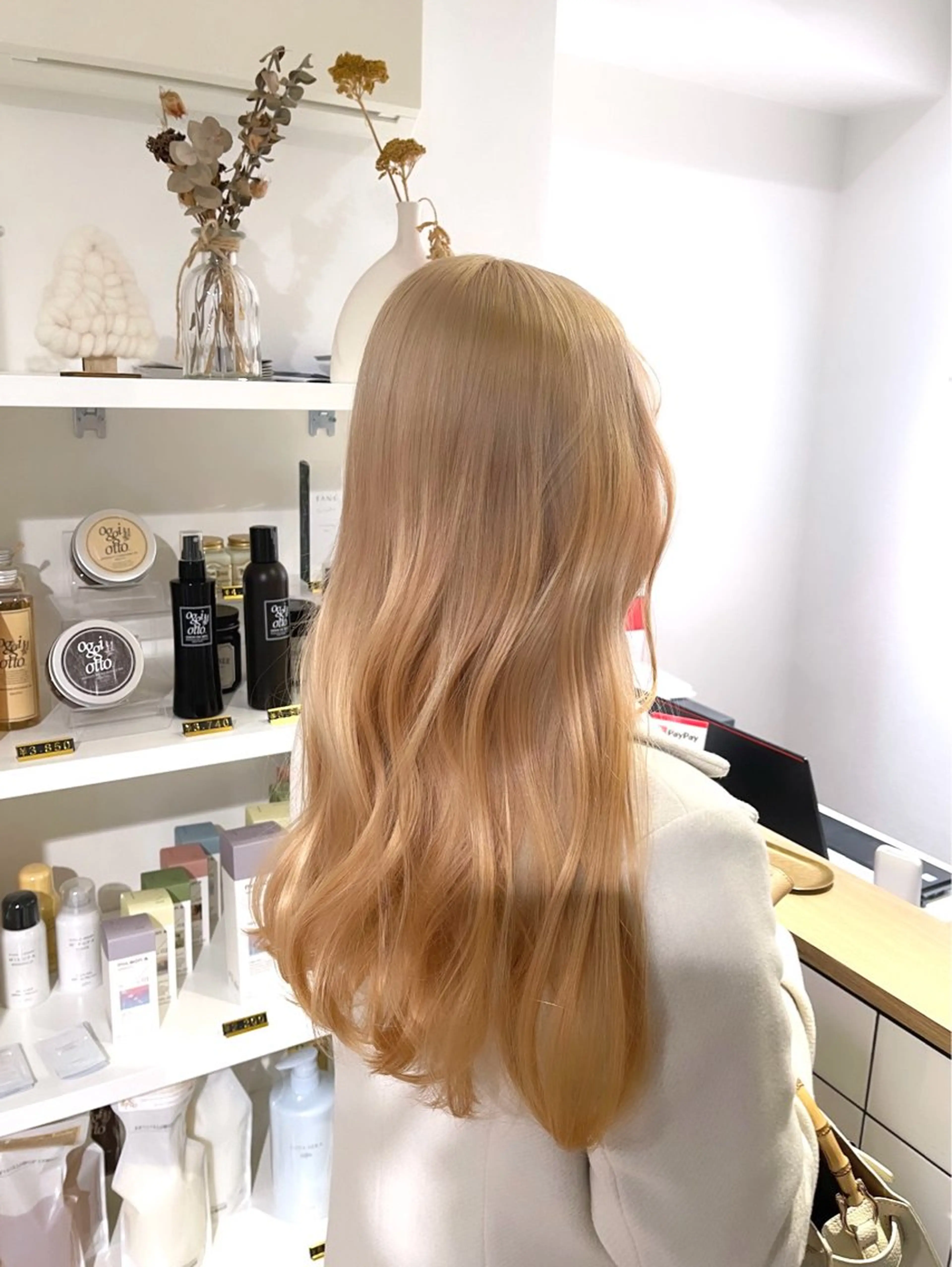 ロング カラー ブロンド ANDIAMO SAKAE  楓のヘアスタイル