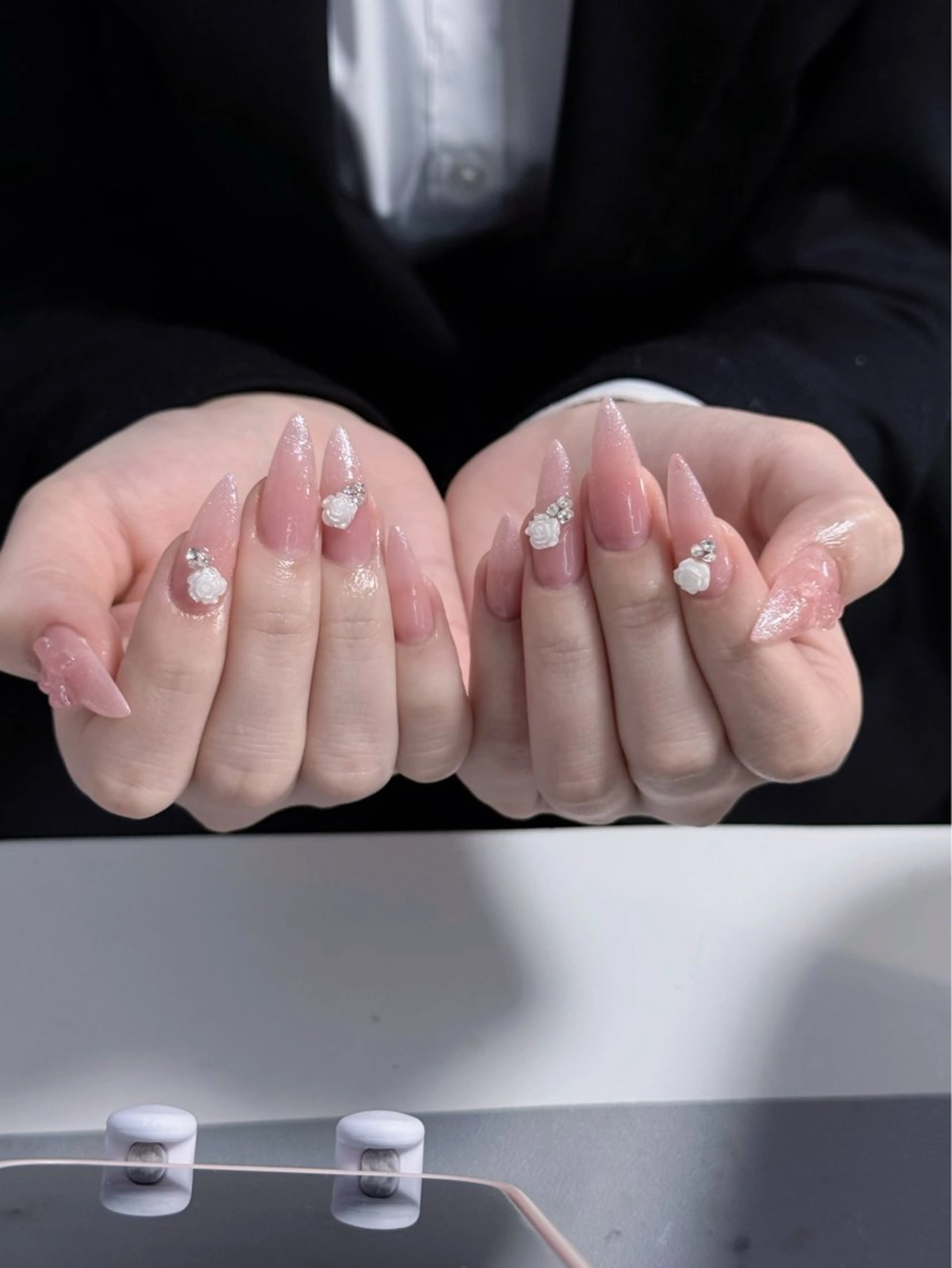 ネイル ジェルネイル キラキラネイル オフィスネイル 夏ネイル ネイルチップ ハンドネイル Kitty Nailのネイルデザイン