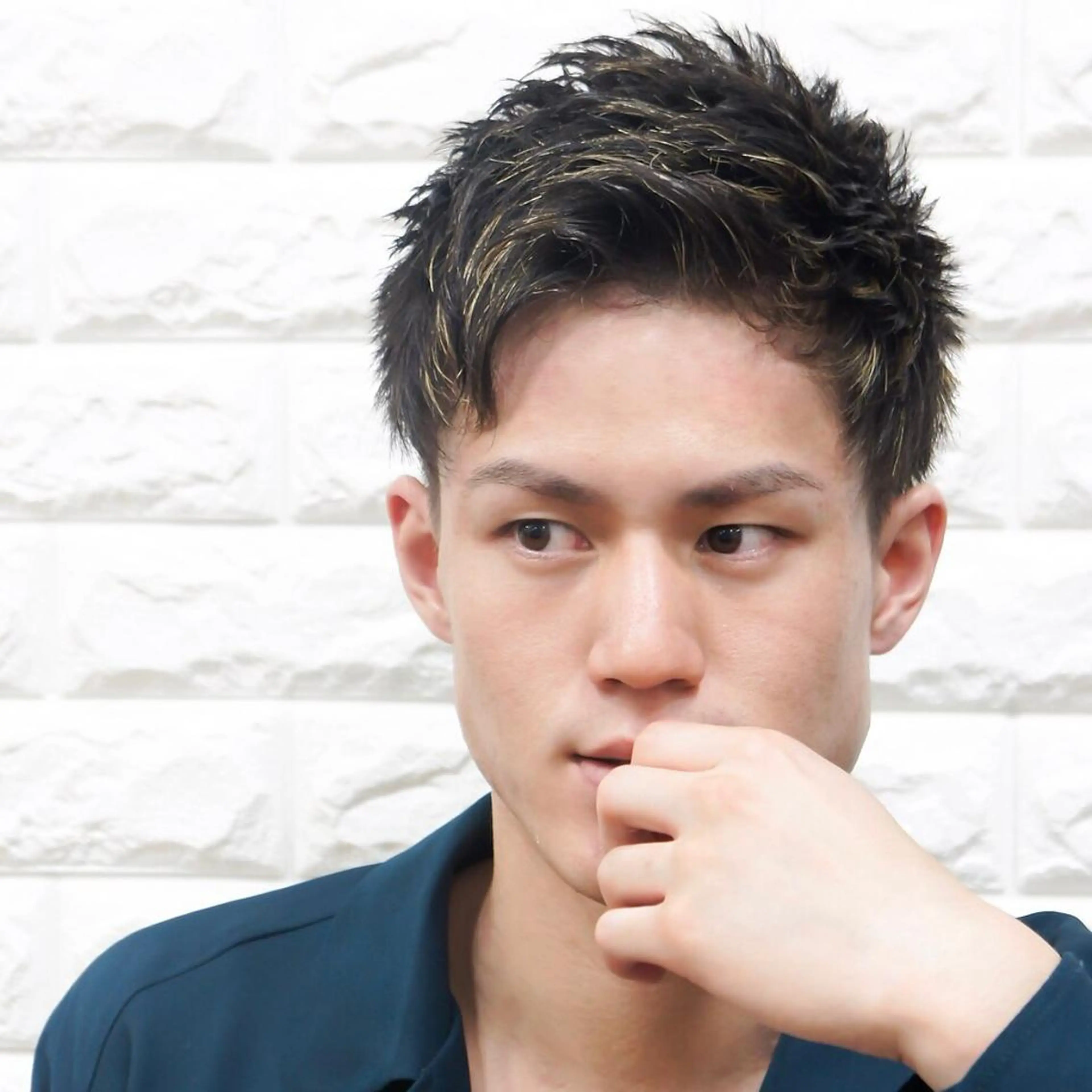 ショート カラー メンズ メンズメッシュ メッシュ HAIR AVENUE benkei 出戸店所属・メンズヘア専門 ウタカユウキのヘアスタイル