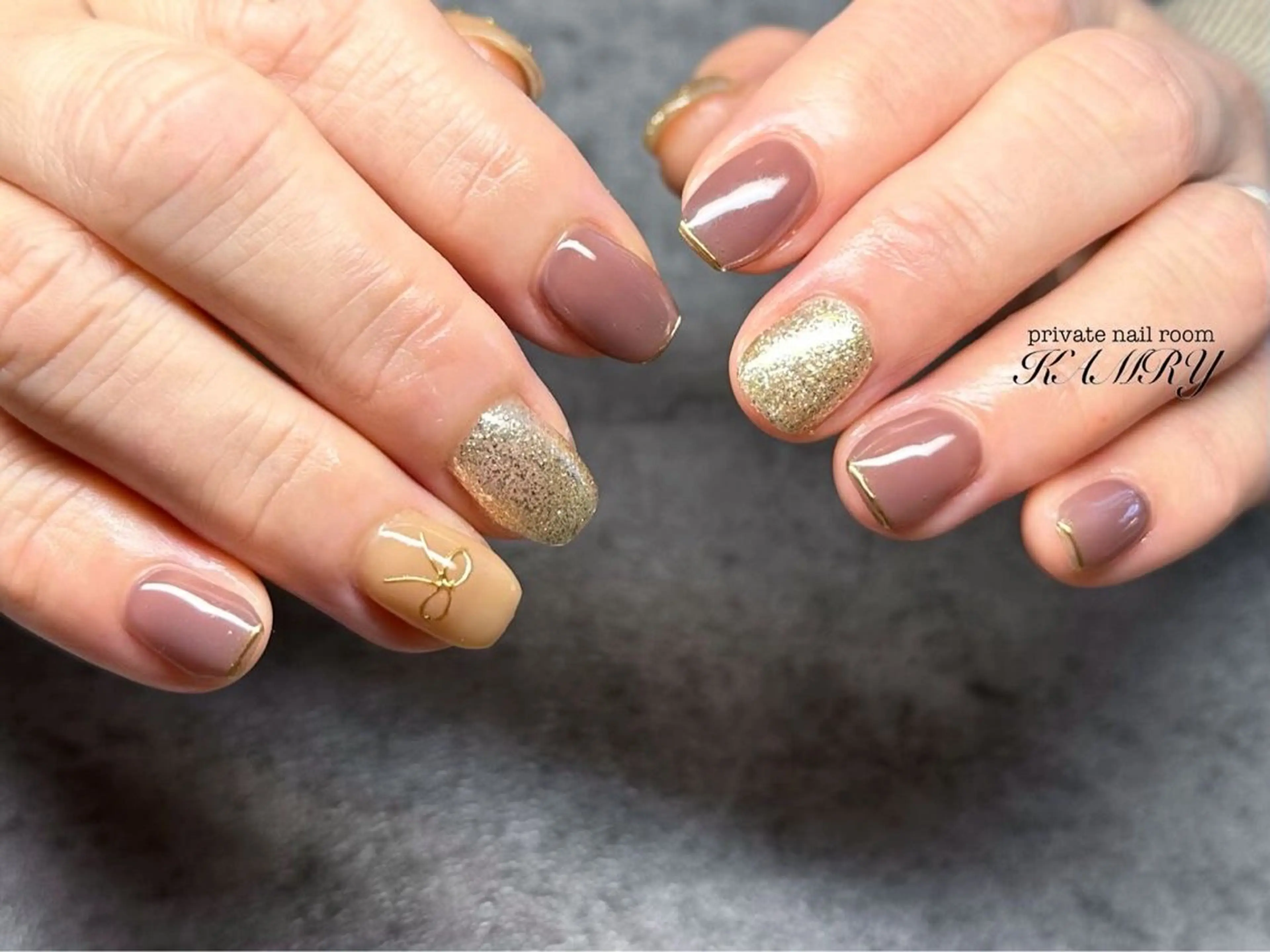 ネイル ミラーネイル La ala nailのネイルデザイン