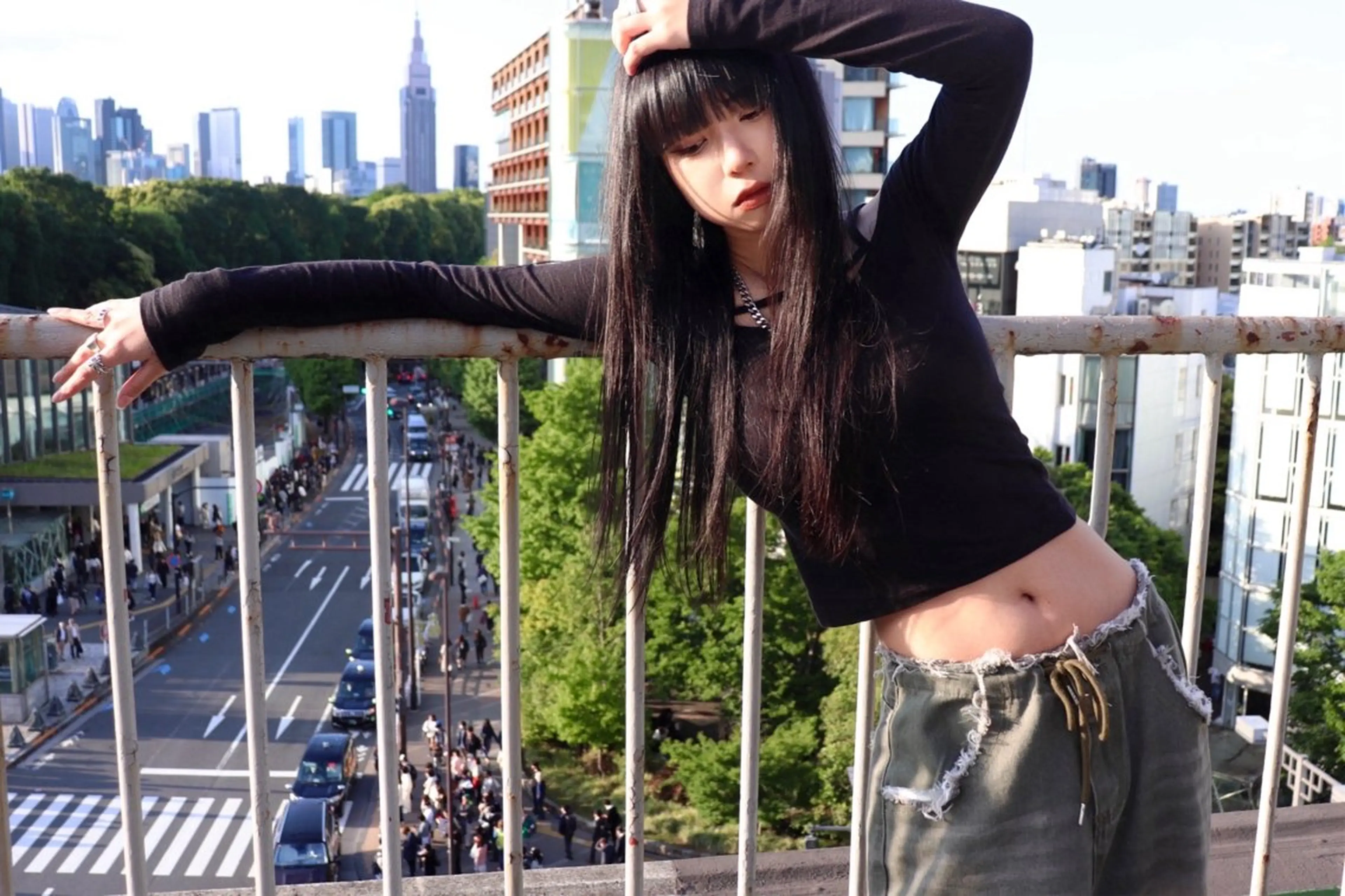 ロング SHIN レイヤー‪‪カットのヘアスタイル