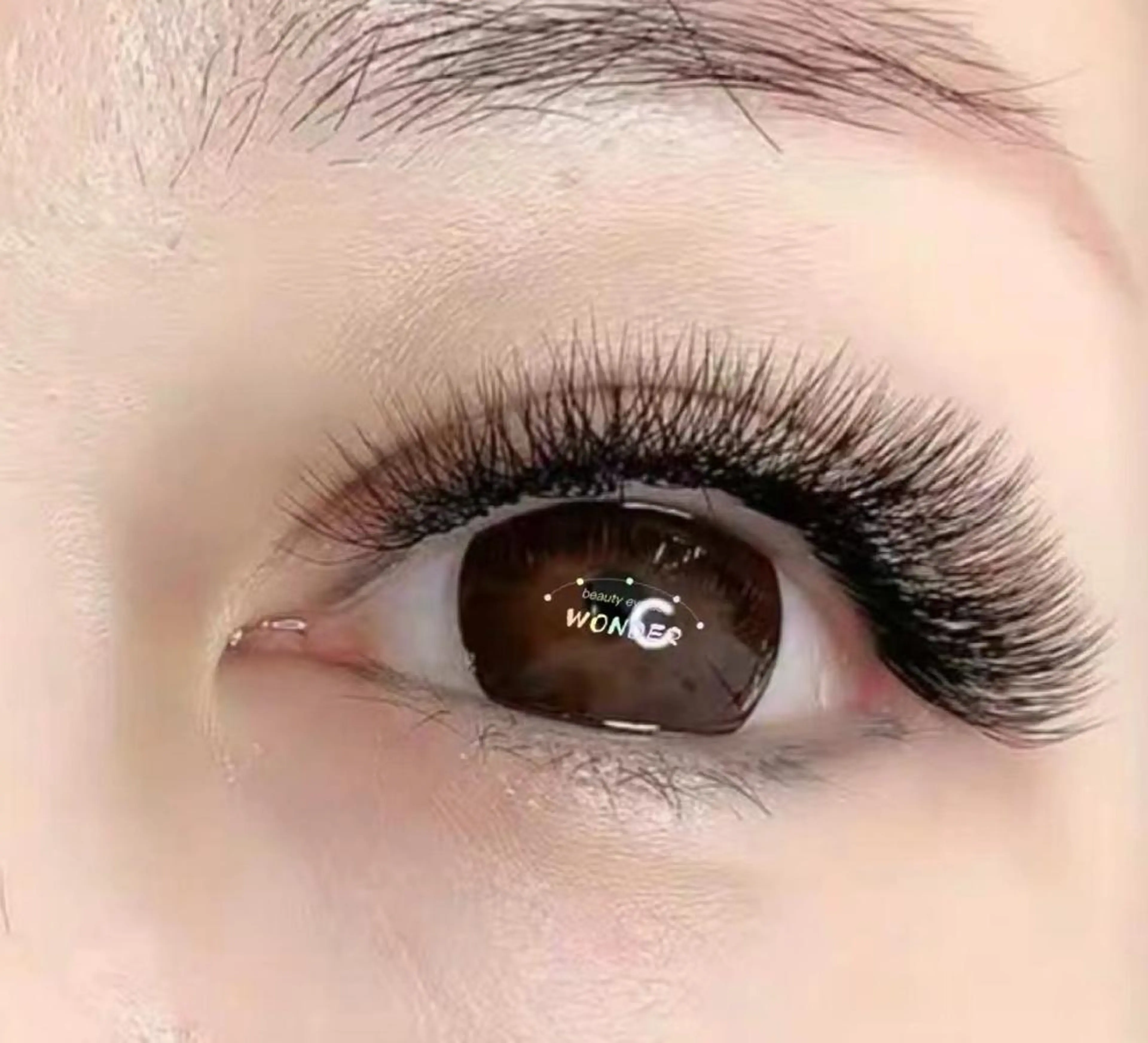 【濃密仕上げ】ふわふわボリュームラッシュ400本 80束の写真