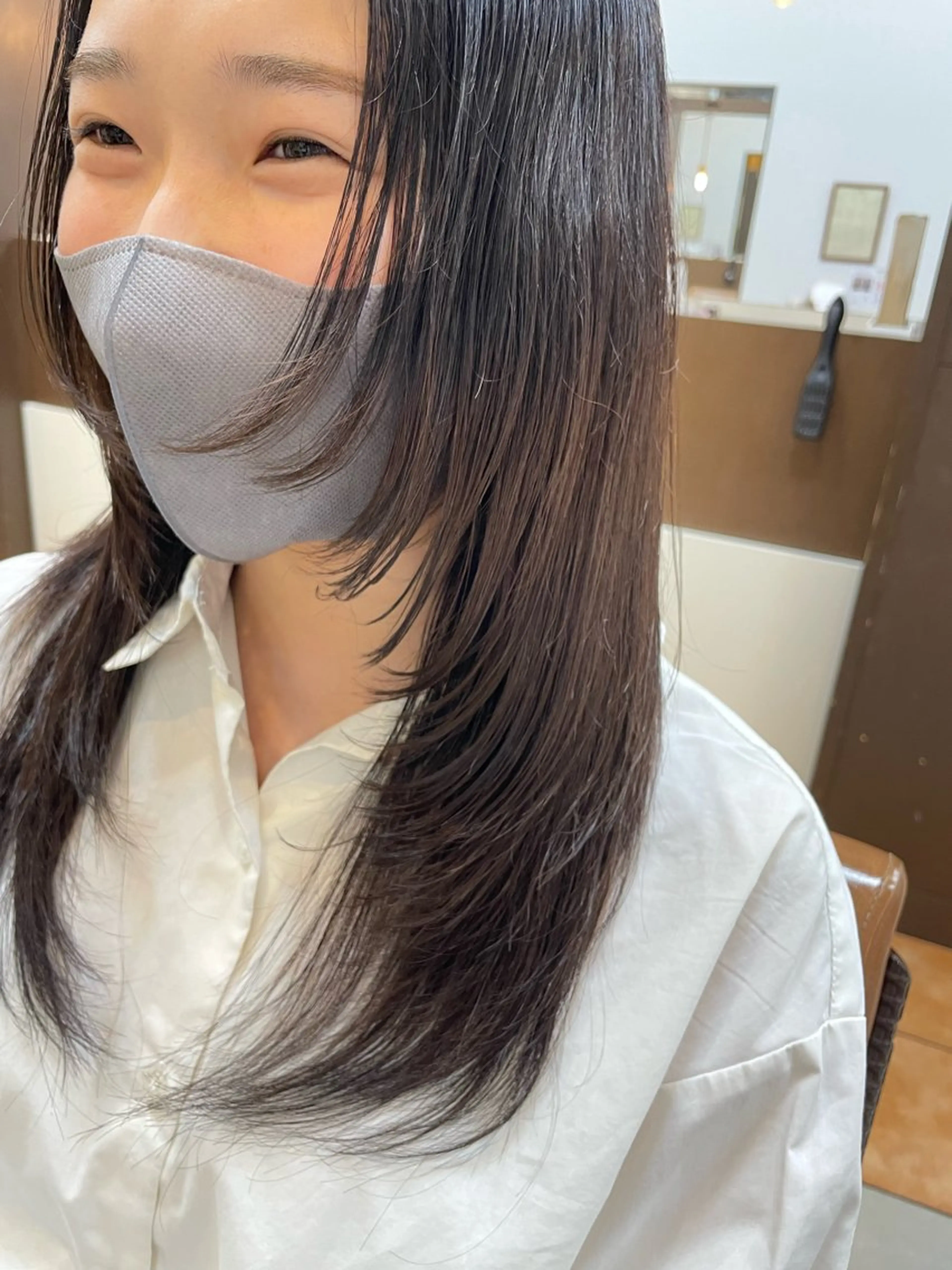 ロング レイヤーカット カット ヘアカラー トリートメント SOYON なんば店所属・水島 真彩のヘアスタイル