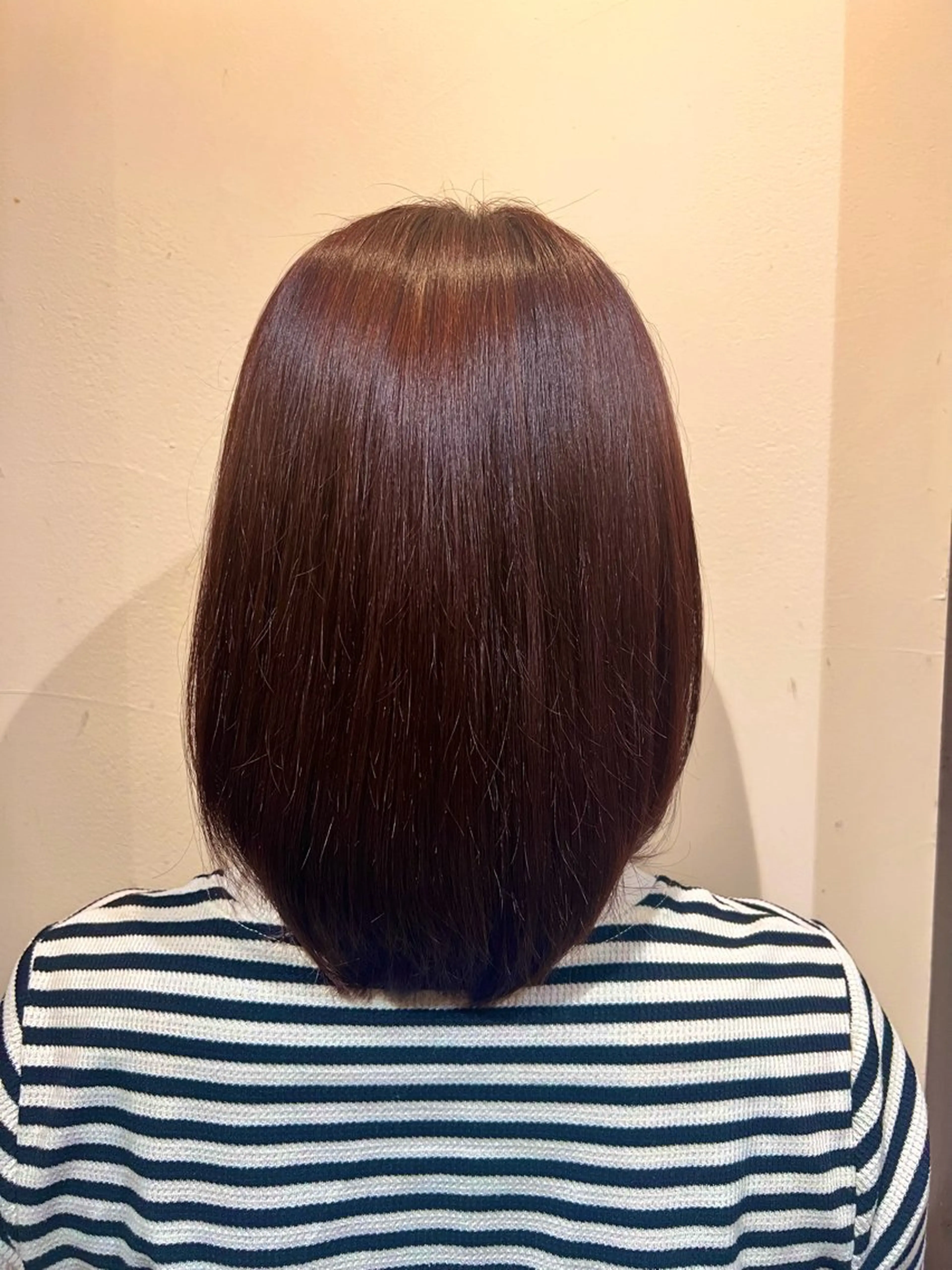 ミディアム カラー ボルドーカラー ヘアカラー Luster Friends所属・まゆ | 艶カラー | ストレートのヘアスタイル