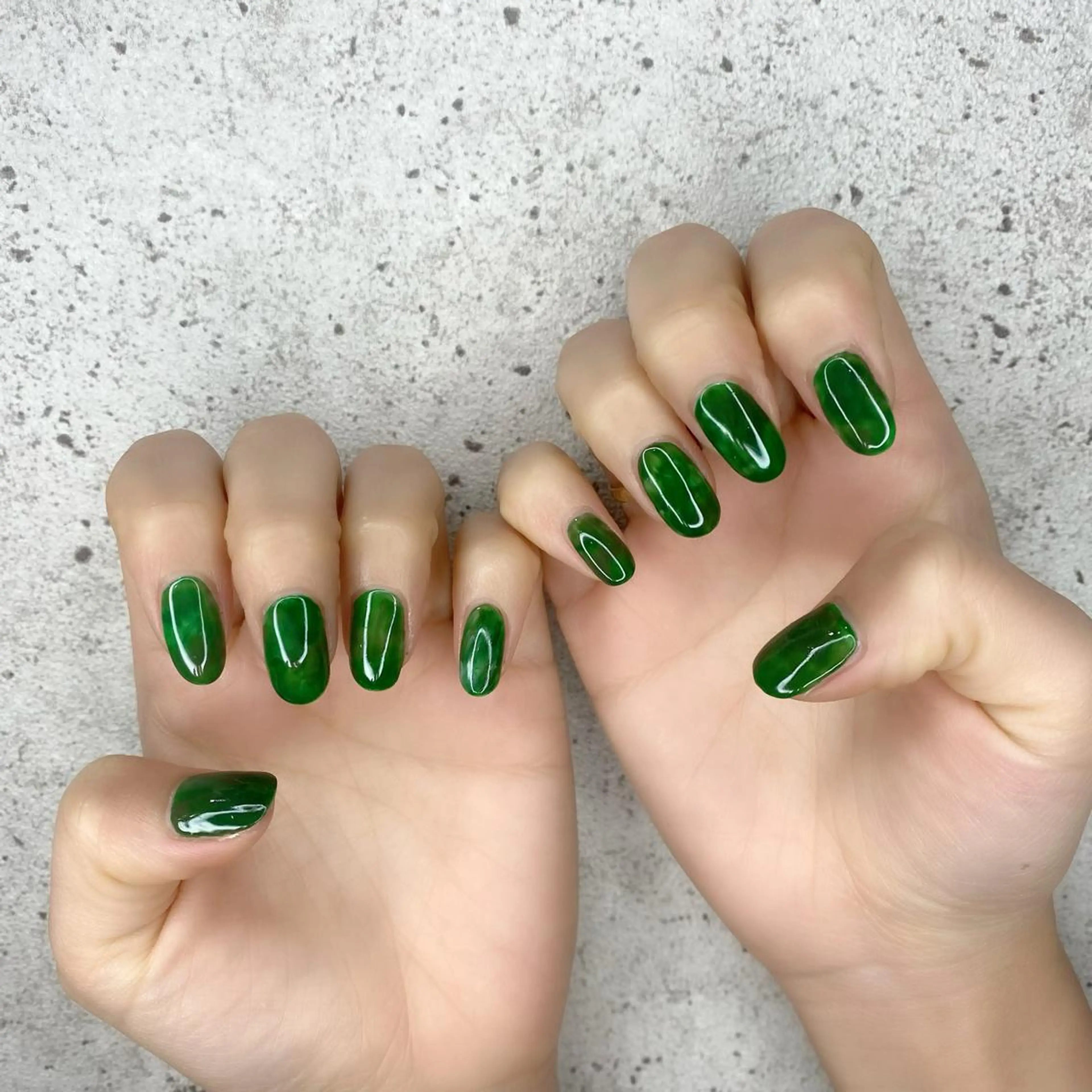 ミディアム カラー パーマ ヘアアレンジ メンズ キッズ ネイル マツエク・マツパ アイブロウ アートネイル グリーン ニュアンスネイル ニュアンスパーマ ハンドネイル Salon Ｋのネイルデザイン