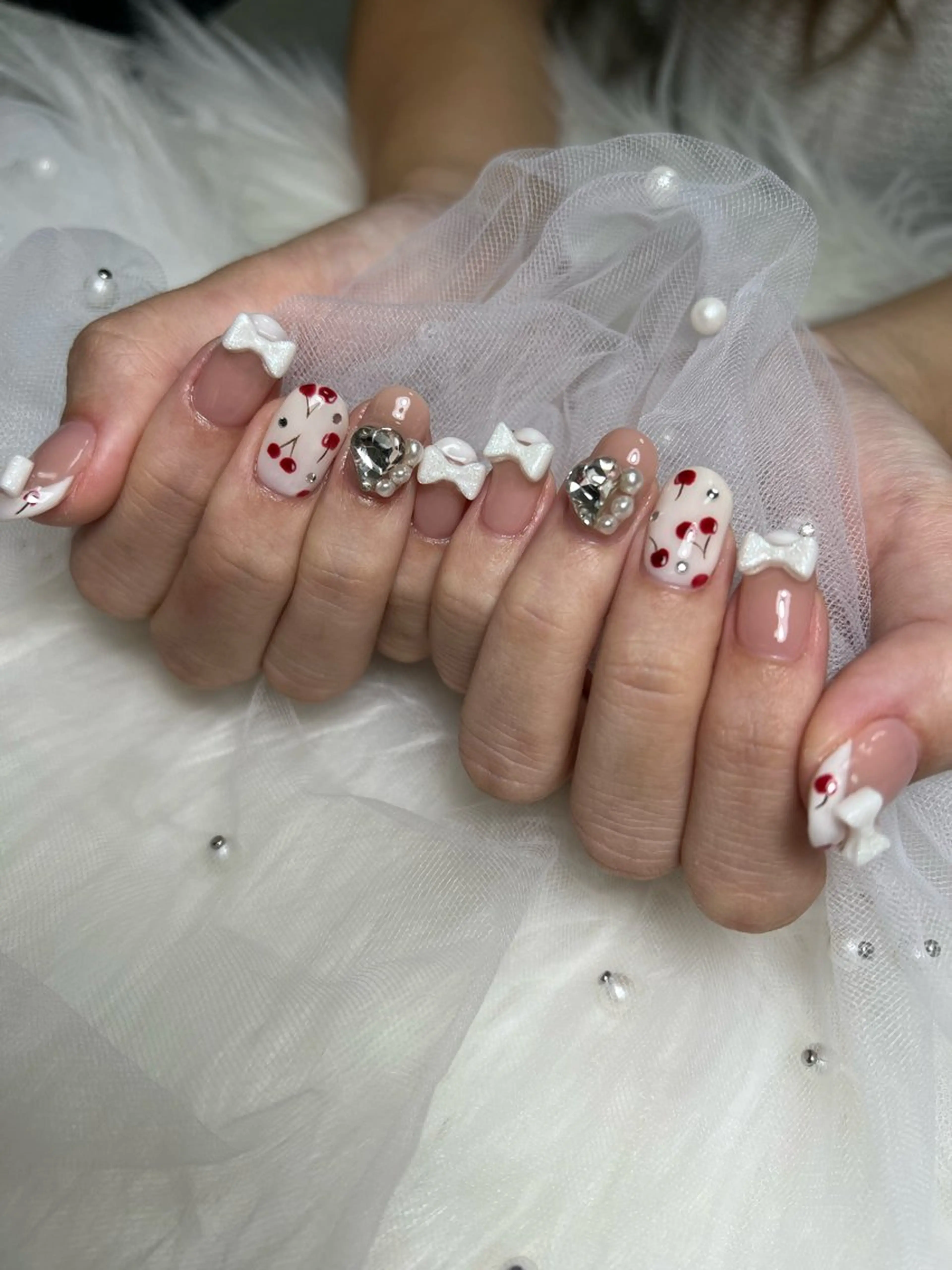 ネイル ハンドネイル YWnail所属・YW nail (ﾕｰﾈｲﾙ)のネイルデザイン