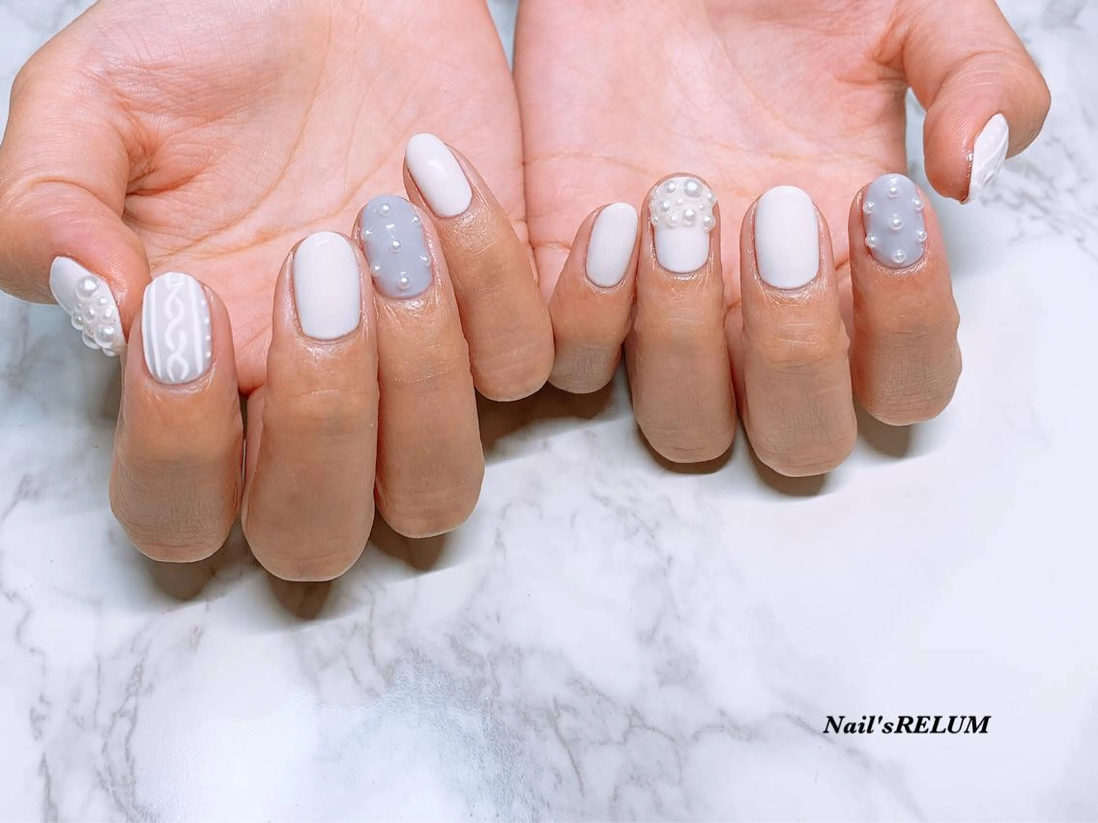 ネイル THECOLORS所属・近貞 莉奈のネイルデザイン