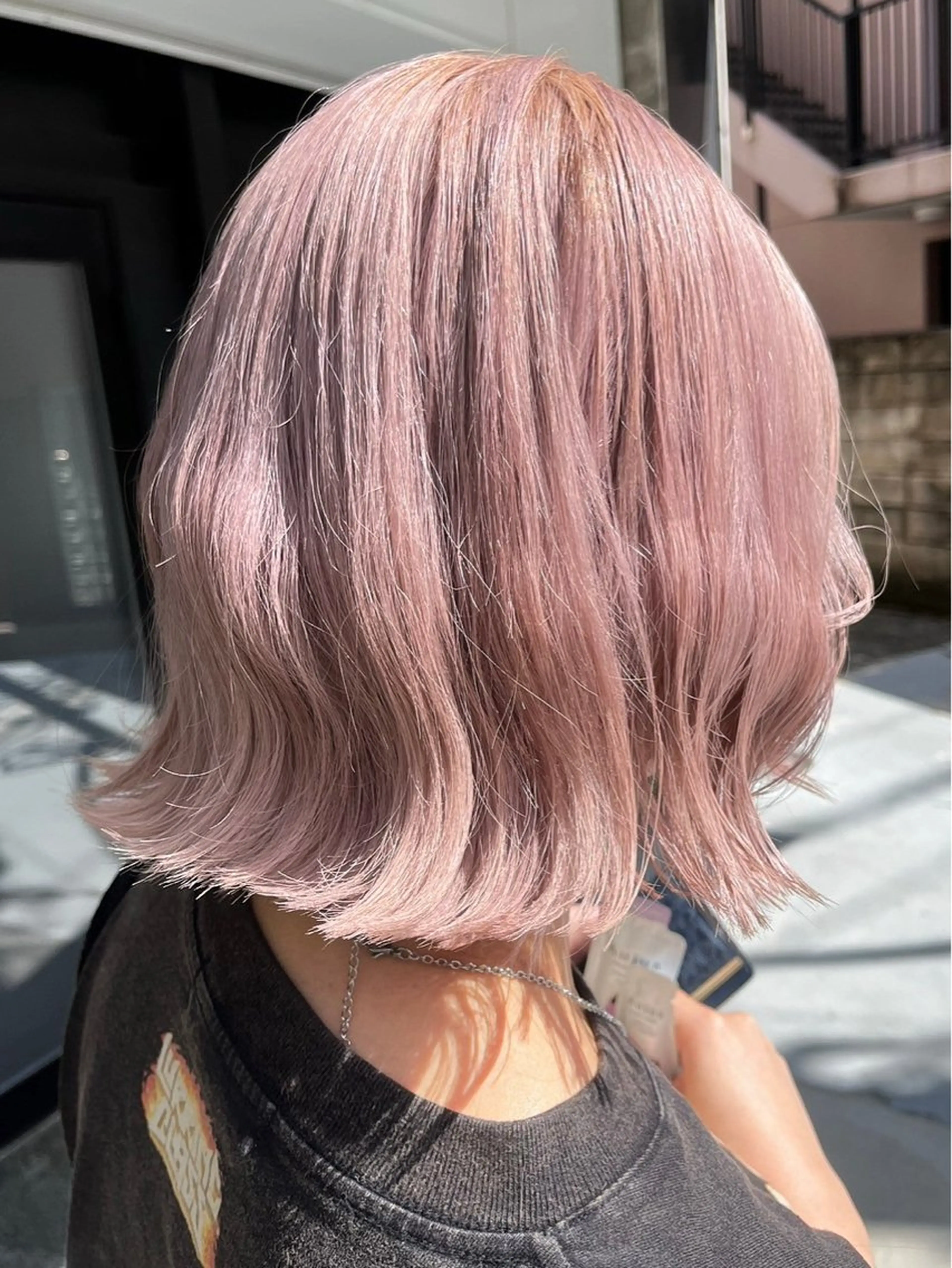 ミディアム ボブ カット ヘアカラー トリートメント ハイトーン/韓国風/ 艶髪/吉祥寺のヘアスタイル