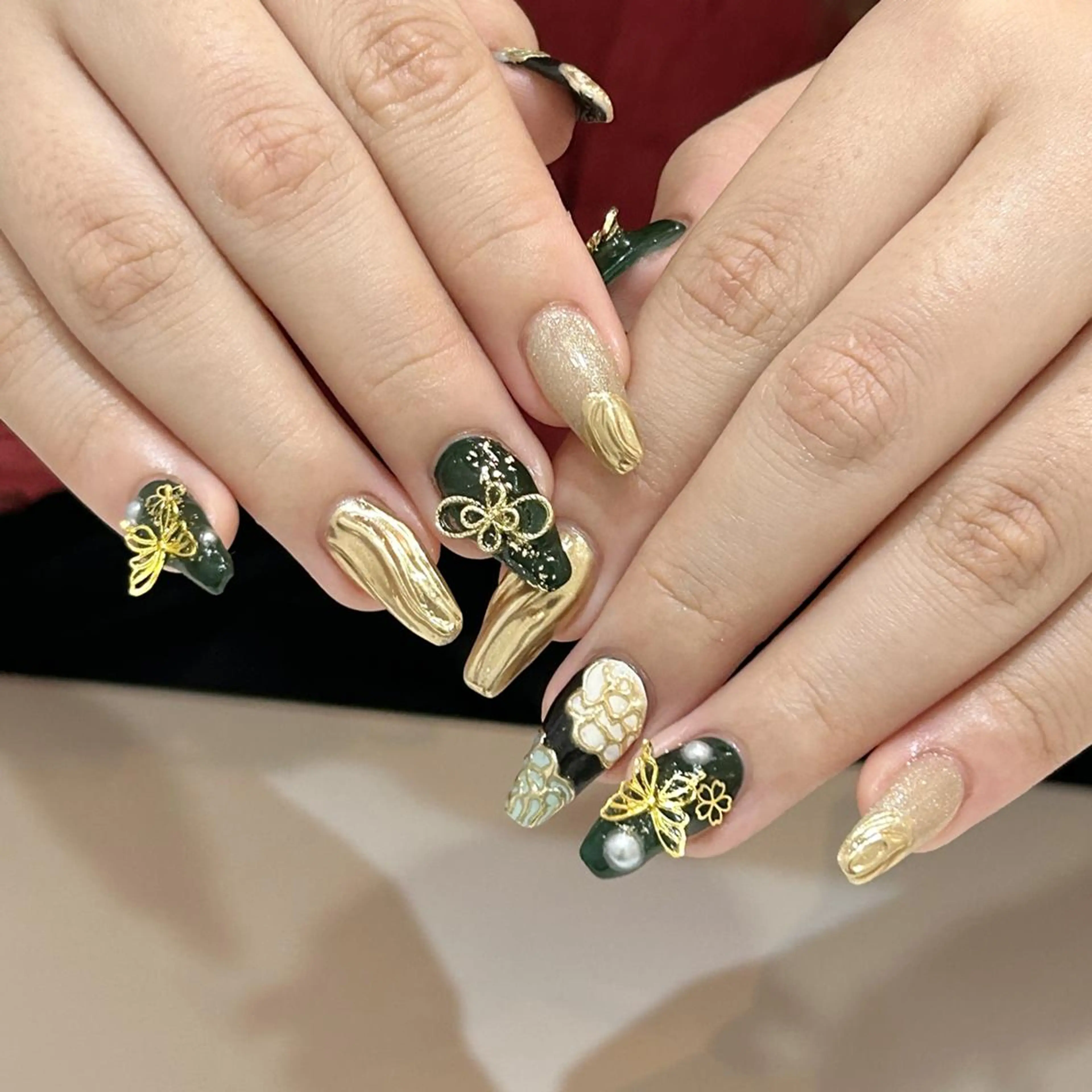 【成人式Nail💐付替オフ代お祝い無料✨】 華やか10本ARTし放題＋長さ出し10本コース 15000円 🌸✨の写真