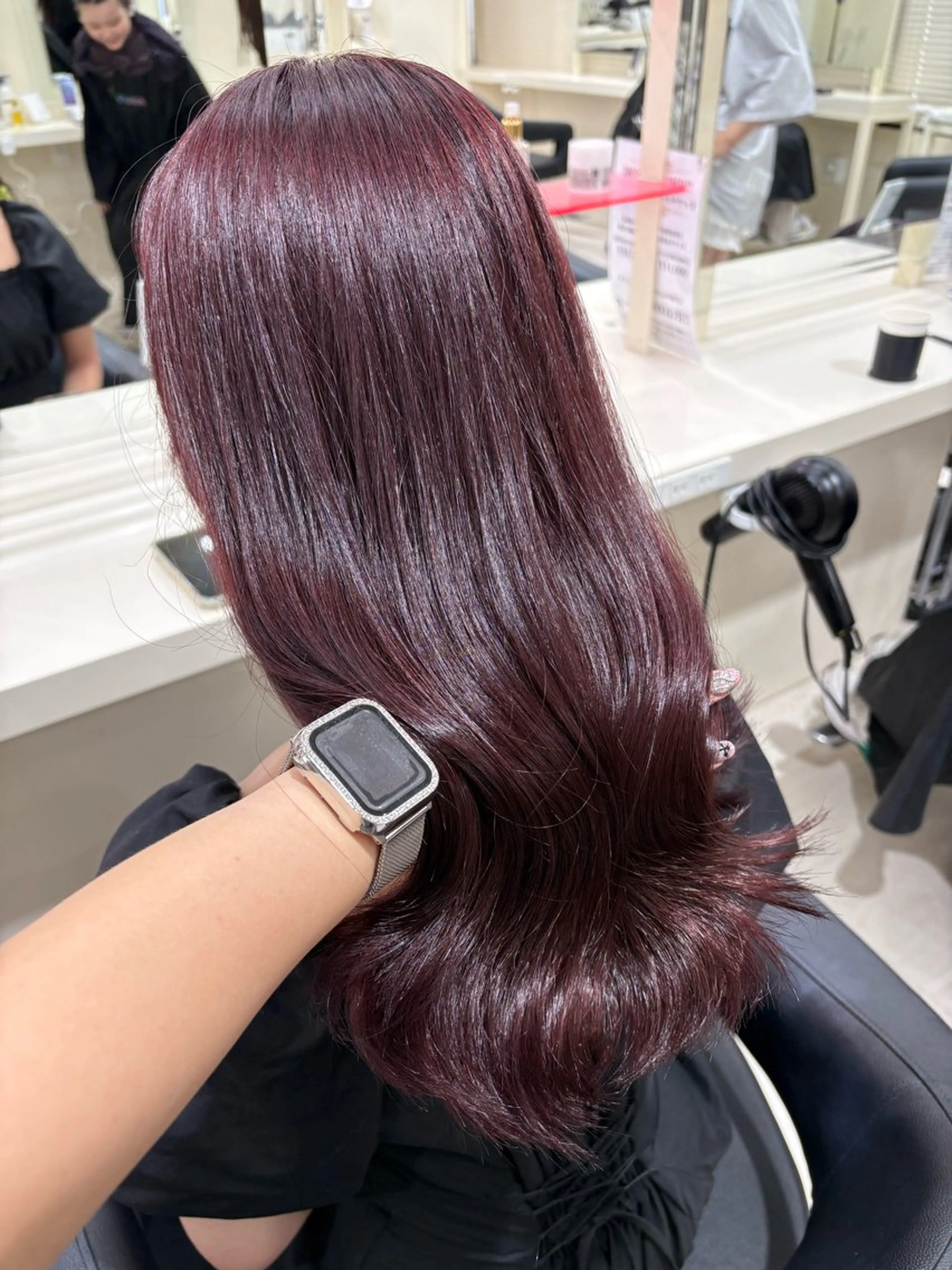 セミロング カラー ヘアアレンジ ヘアカラー 💟RINNA 艶カラー💟のヘアスタイル