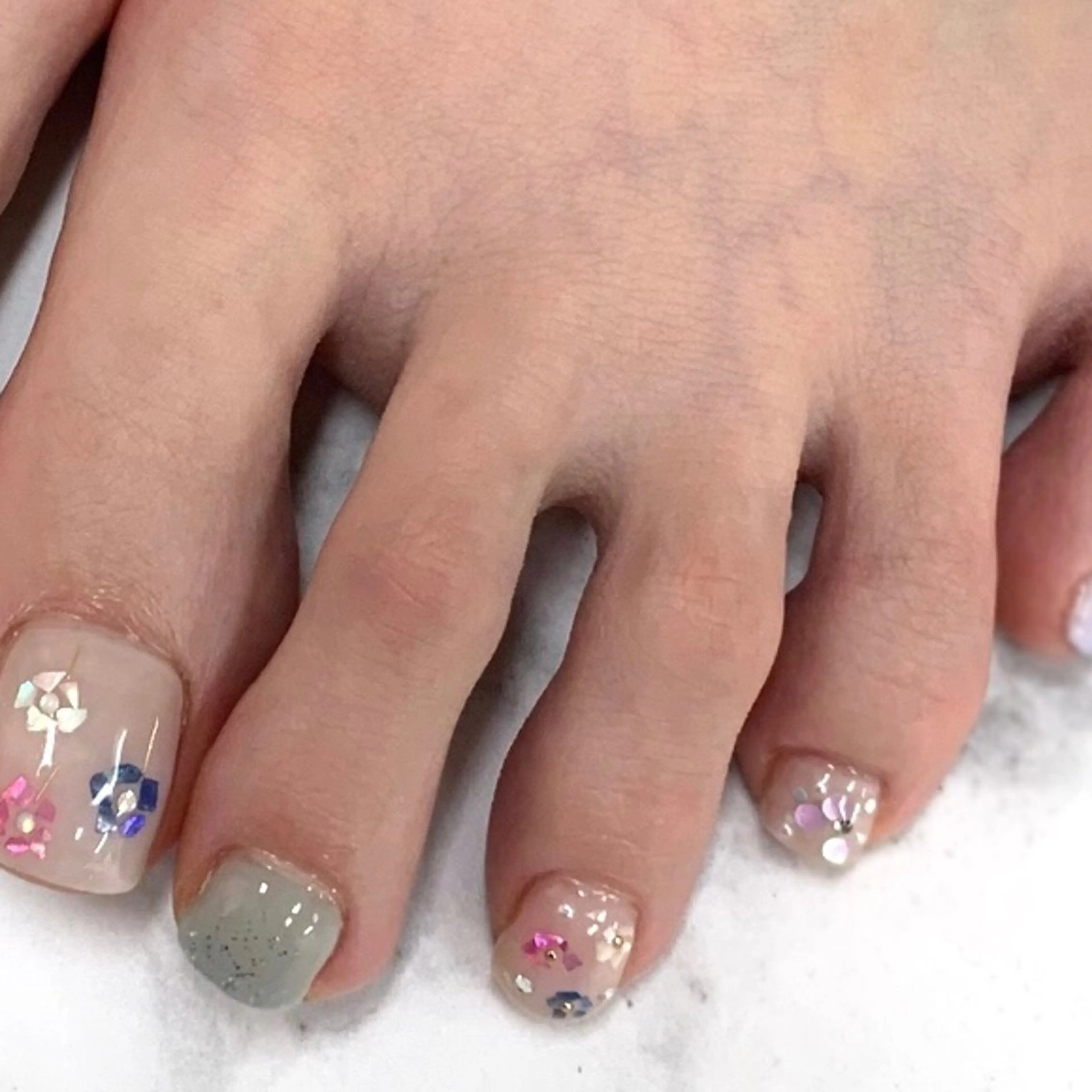 ネイル フットネイル アトリエ　ミモザ所属・いまむら あかりのネイルデザイン