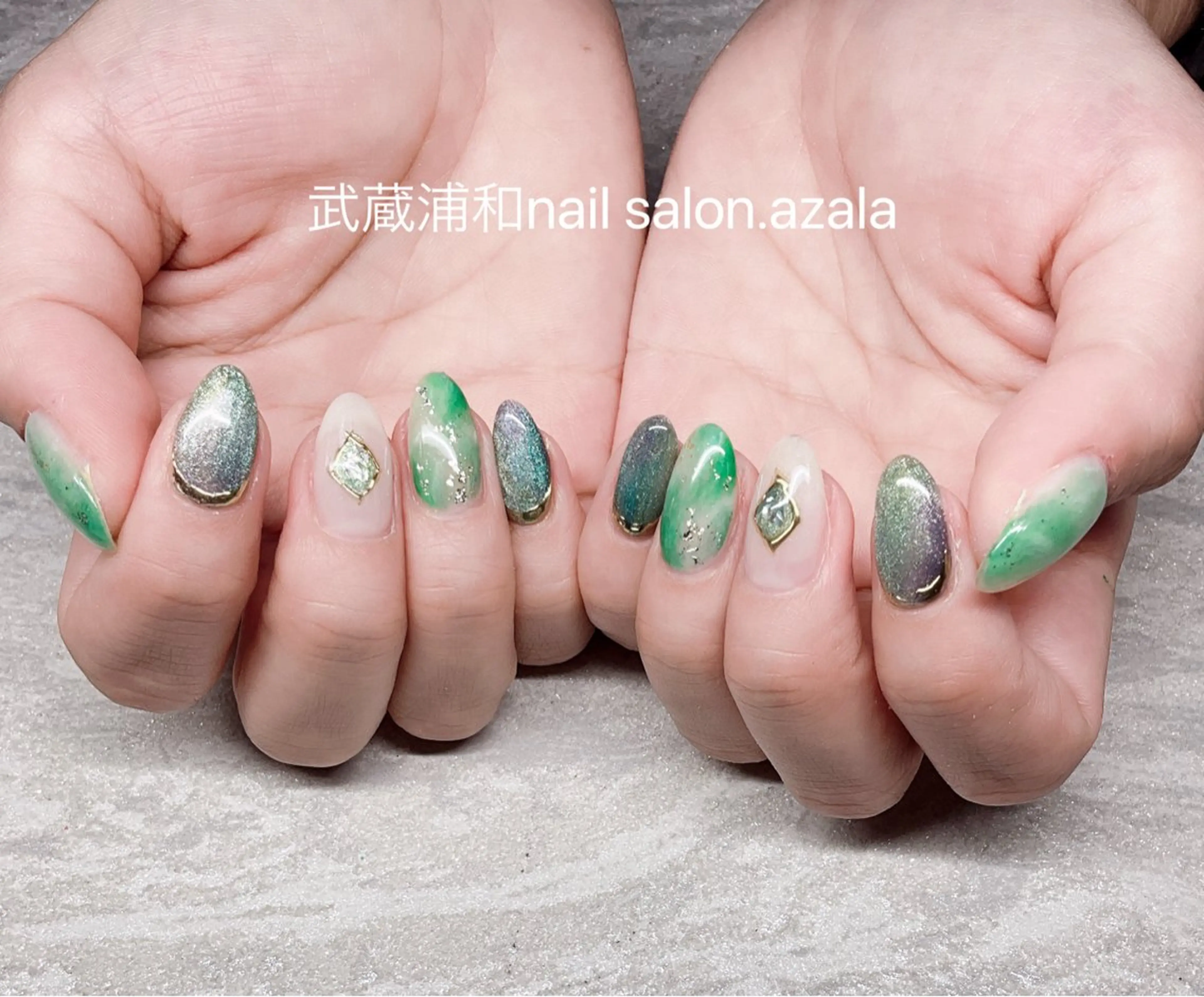 ネイル ハンドネイル R inのネイルデザイン