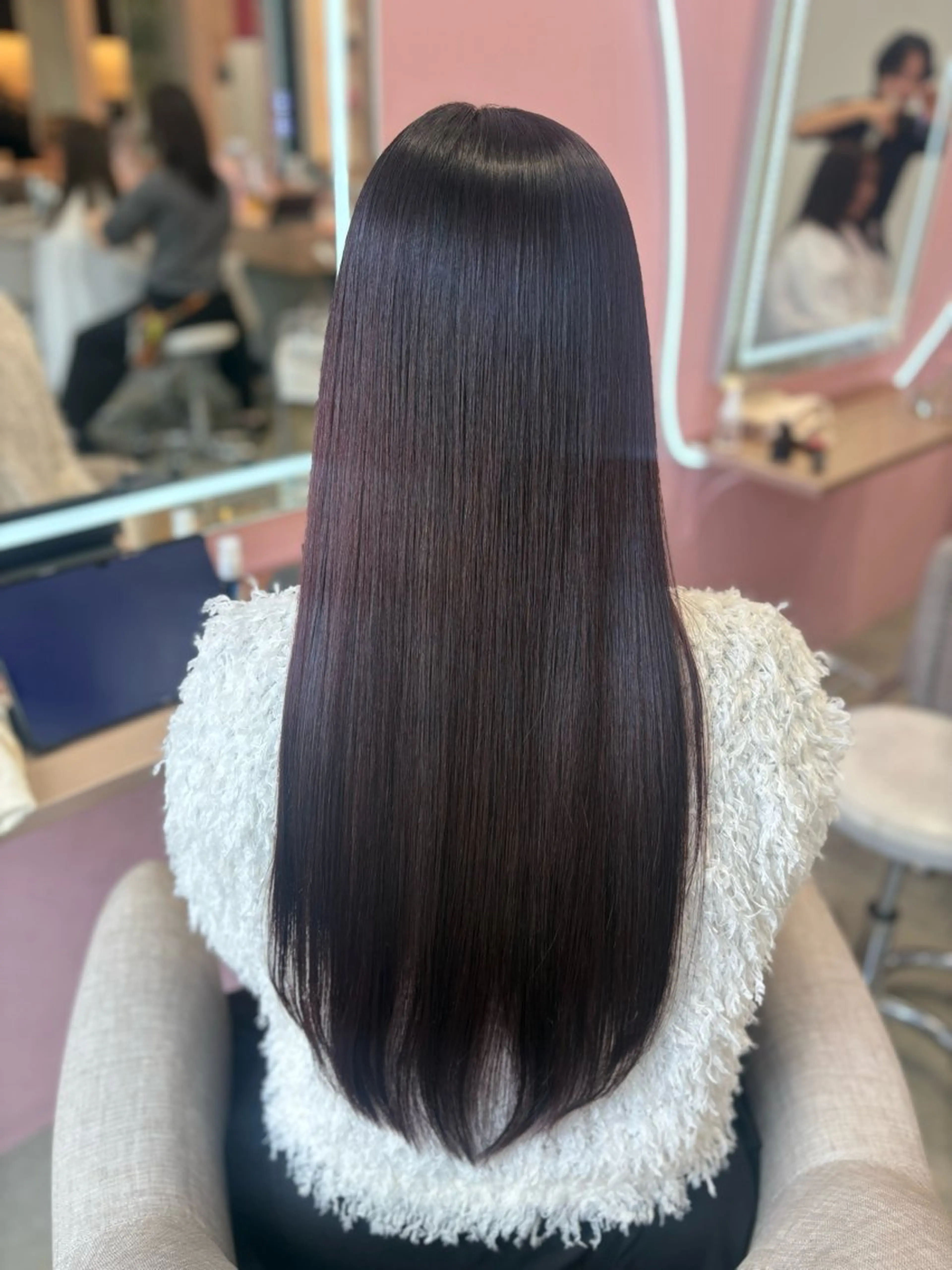 ロング Wixy mimi所属・Miu🐰/栄/艶髪 名古屋/ピンク髪のヘアスタイル