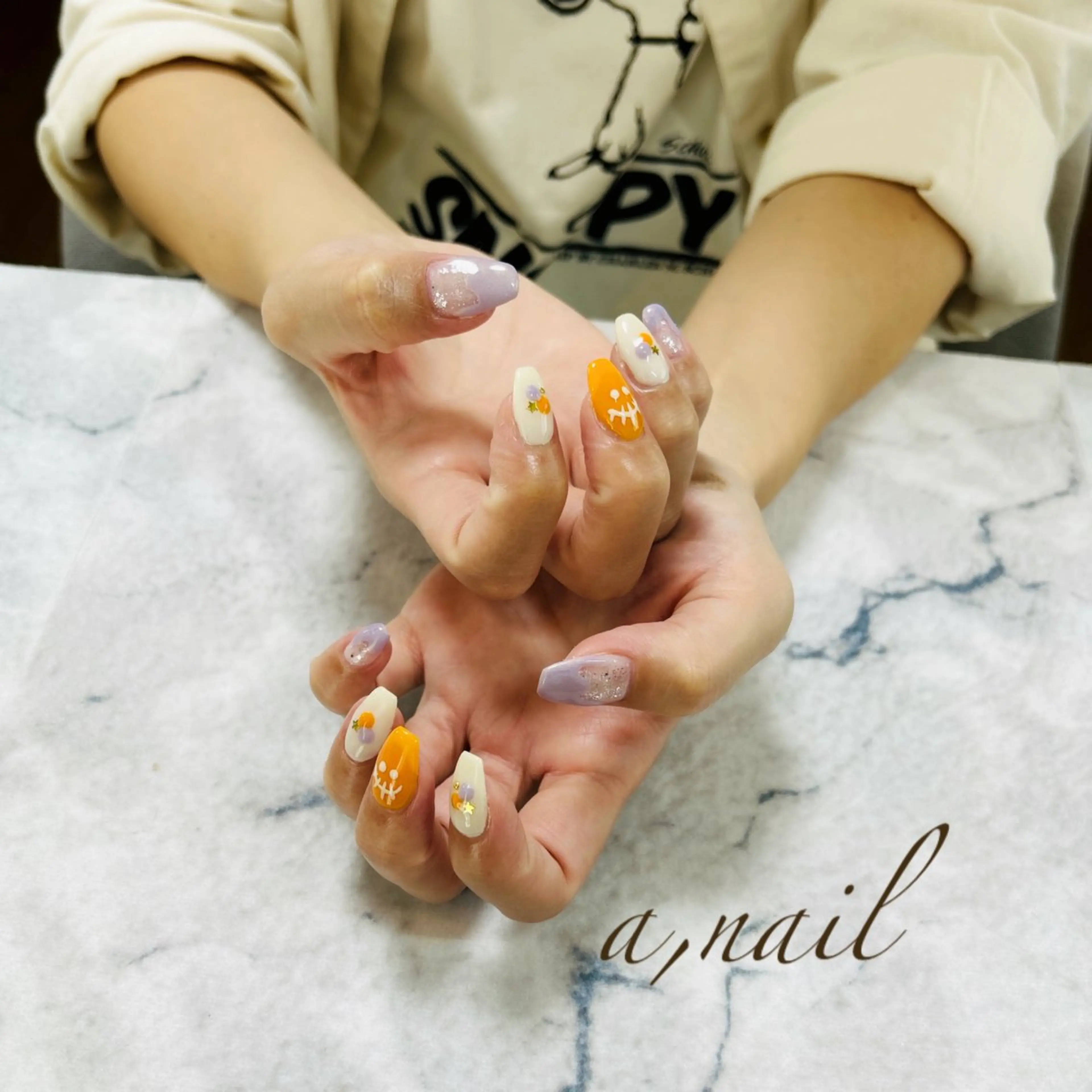 ネイル フットネイル ジェルネイル グラデーション ハロウィン キラキラネイル ネイルサロン エーネイルのネイルデザイン