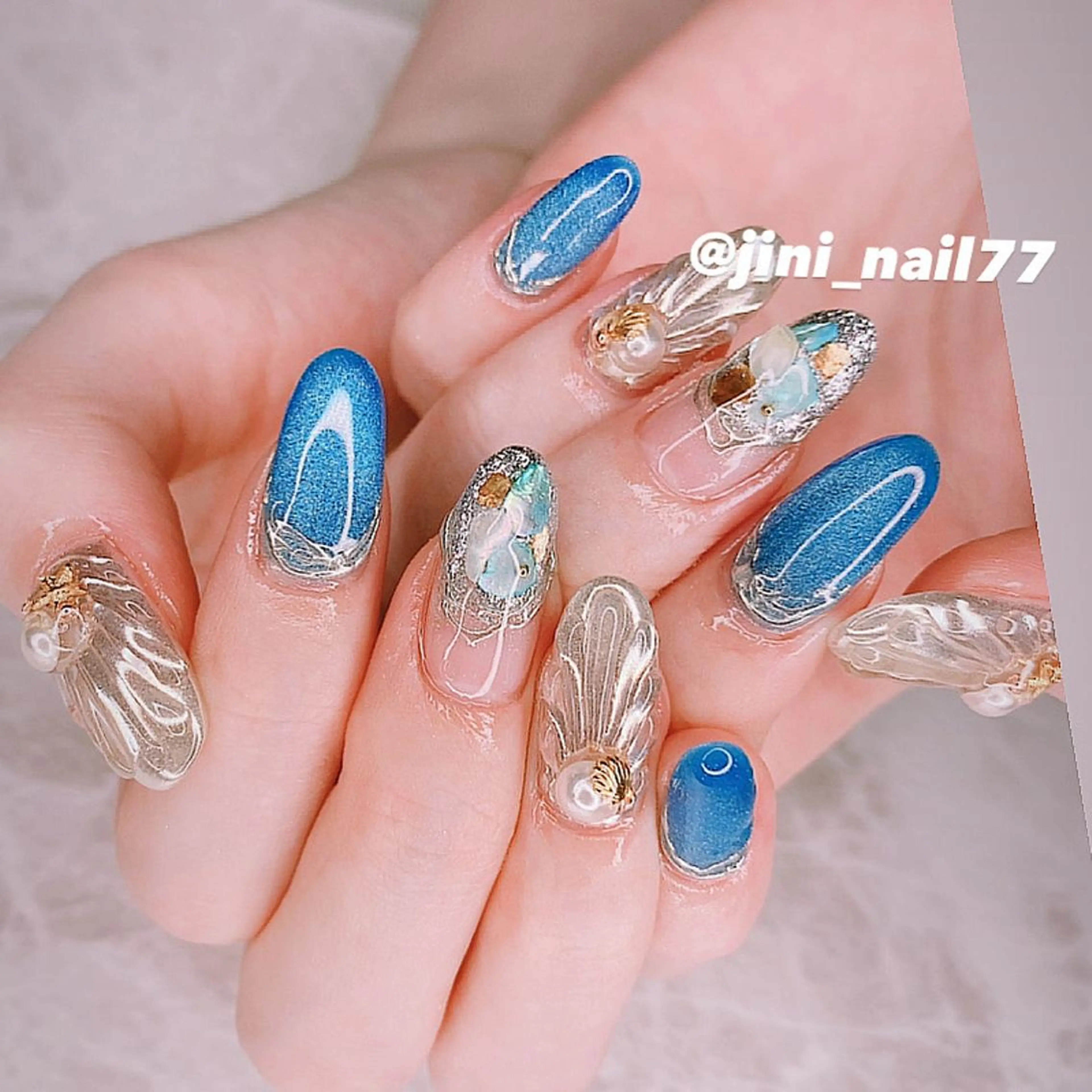 ネイル JINI NAIL所属・ジニ ネイルのネイルデザイン