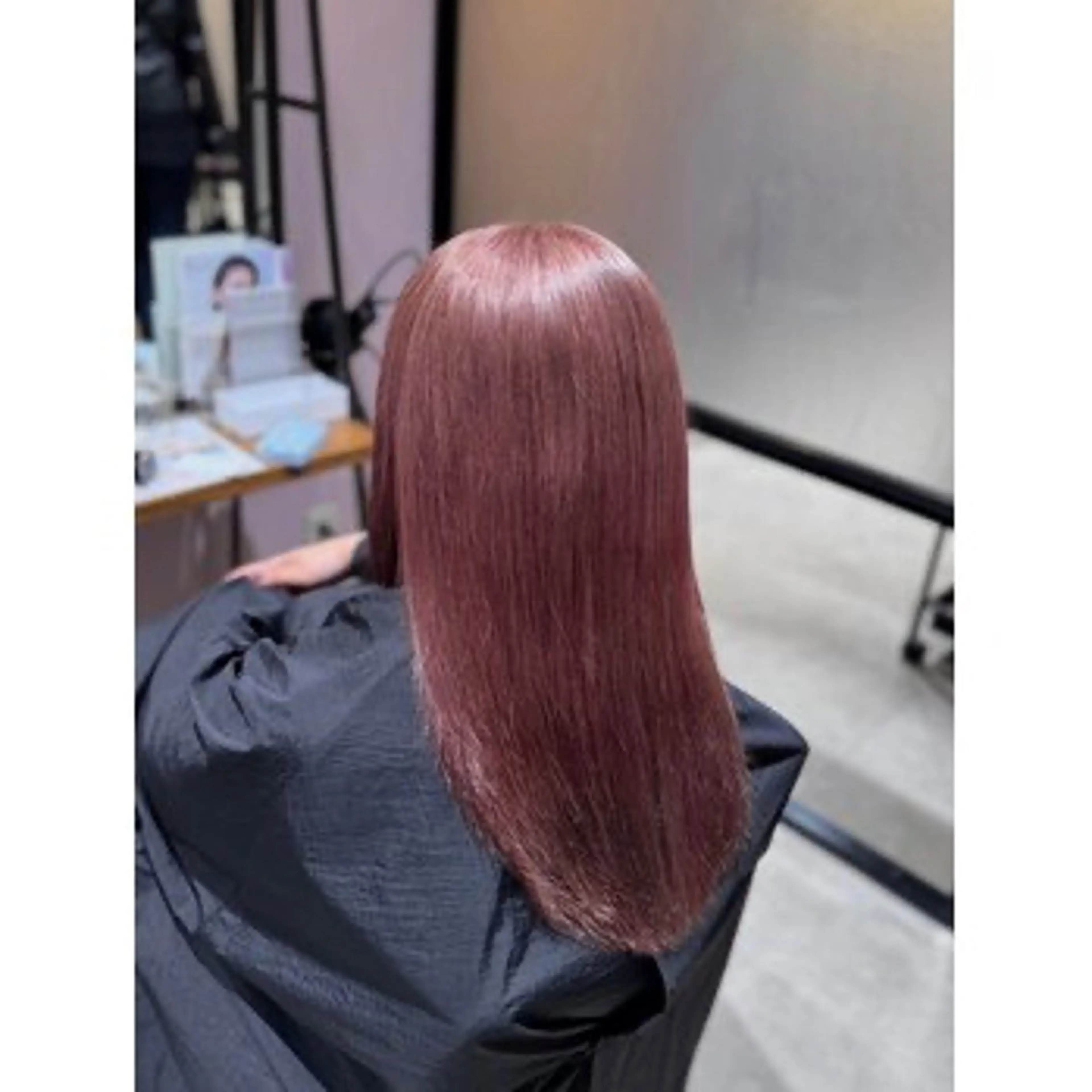 カラー 西原 愛紗のヘアスタイル