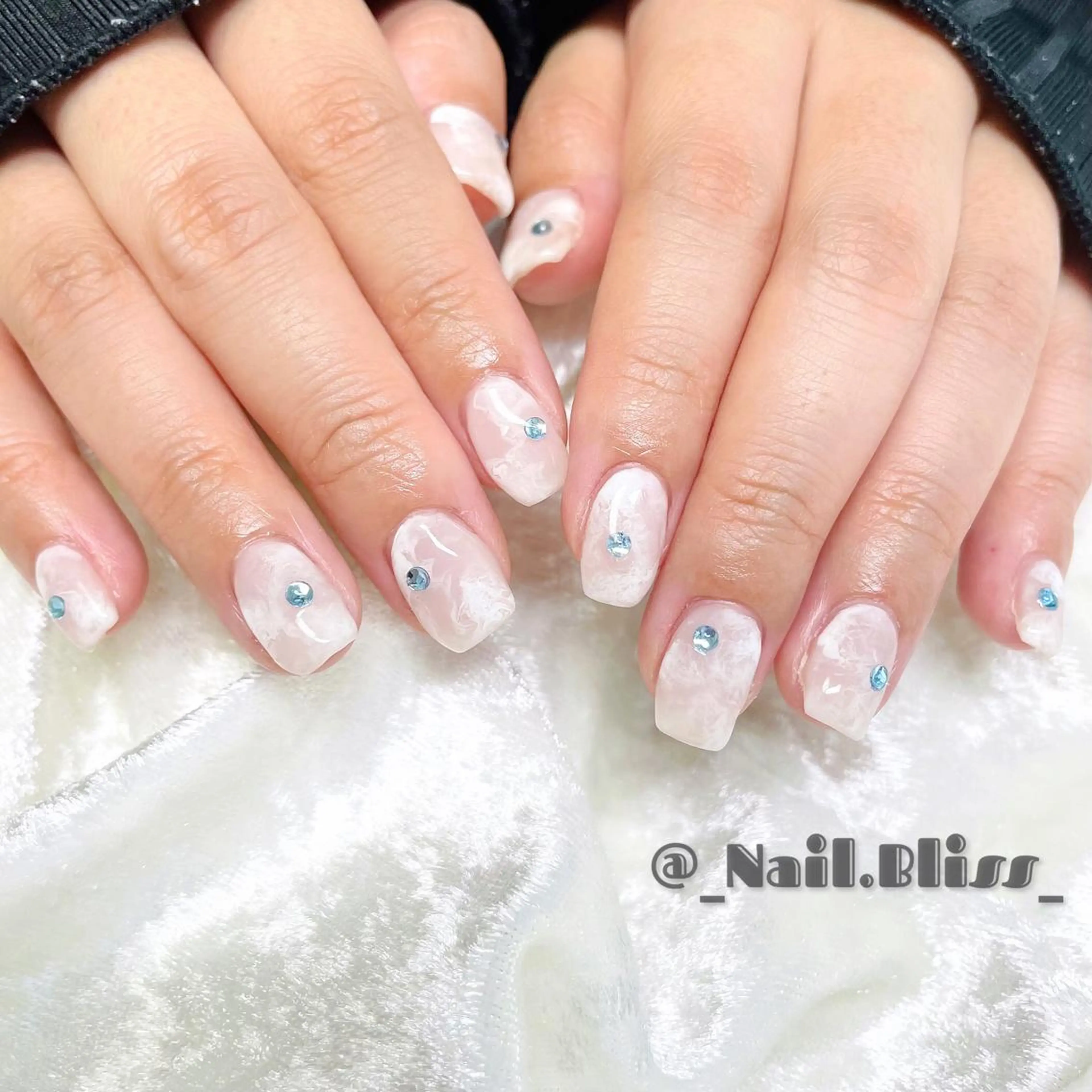 ネイル 大理石ネイル(マーブル) ストーンネイル ハンドネイル NAIL BLISSのネイルデザイン