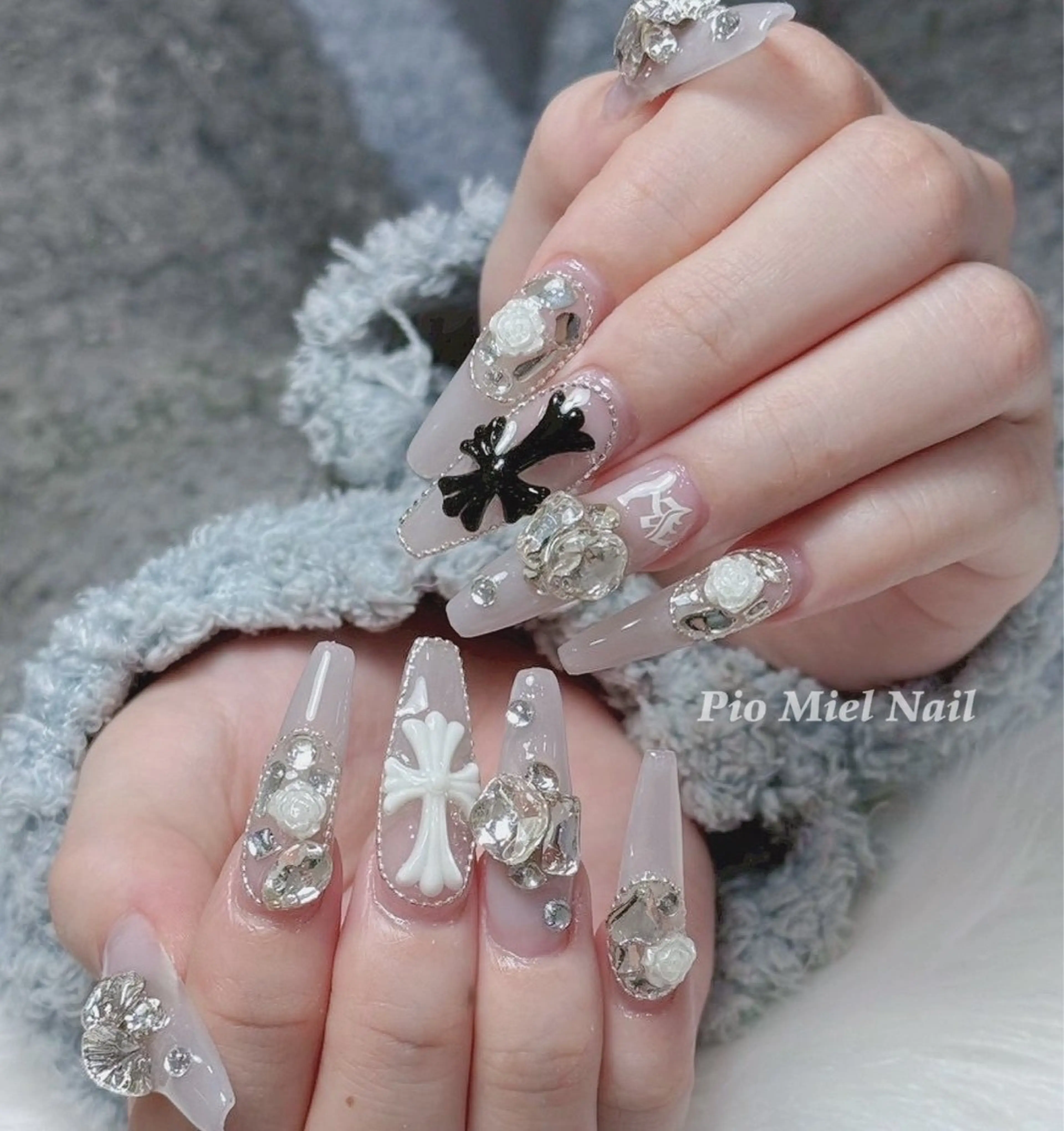 ネイル ハンドネイル HANA 長さだしのネイルデザイン