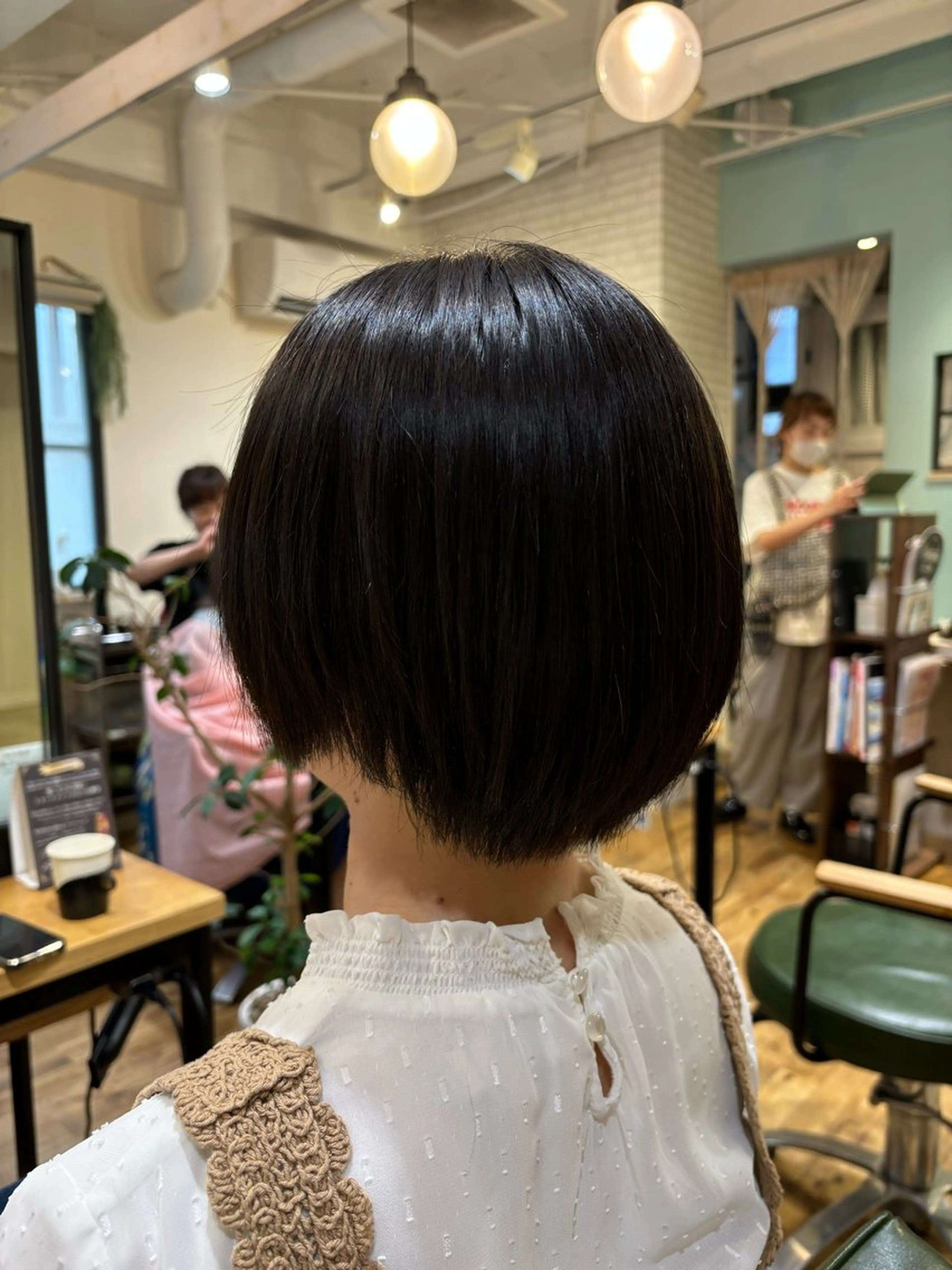 ショート 艶カラー🫧 推しカラー🧸楽歌のヘアスタイル