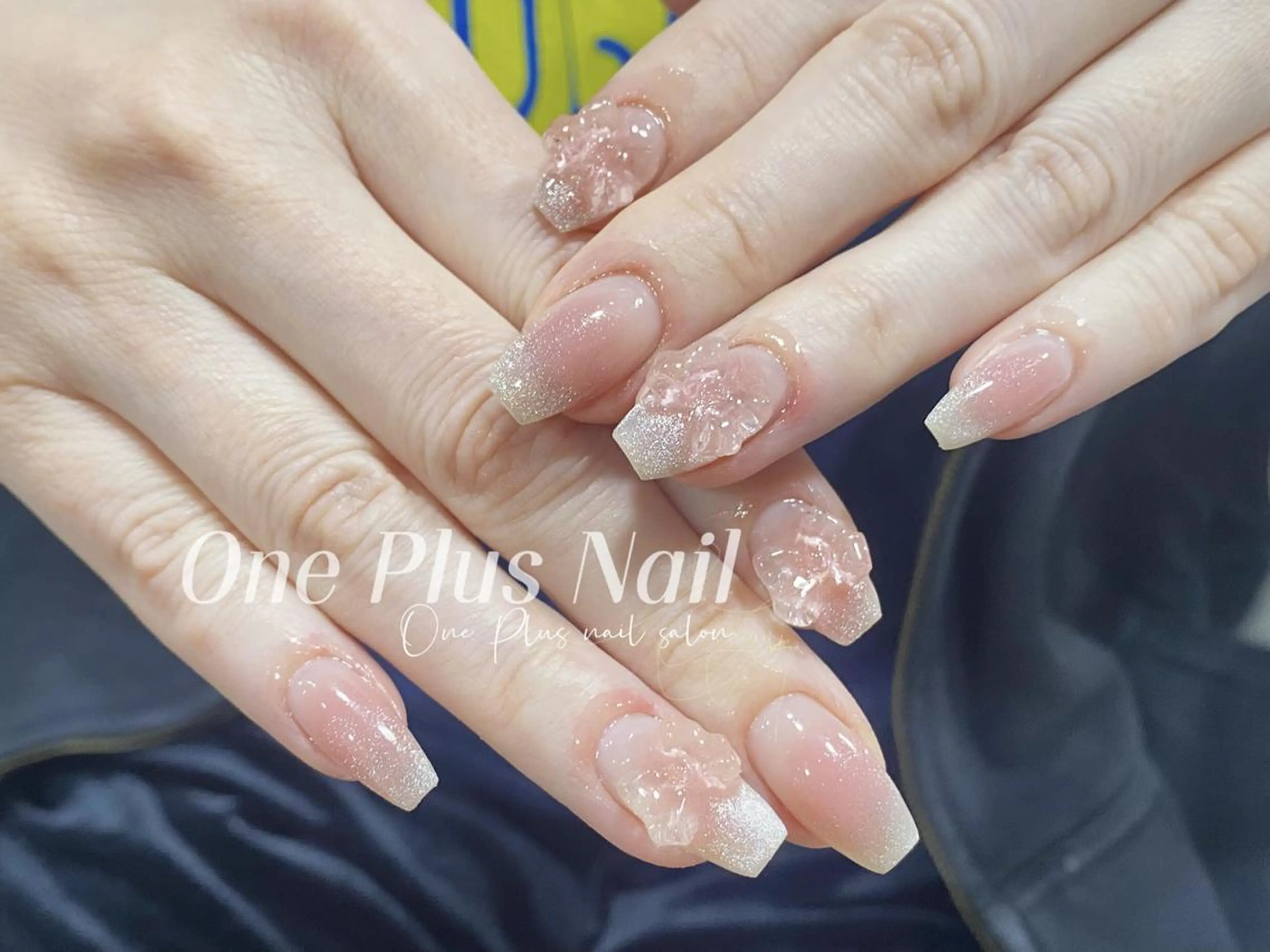 ネイル アートネイル ブルー フレンチネイル ガーリー ピンク One Plus キキのネイルデザイン