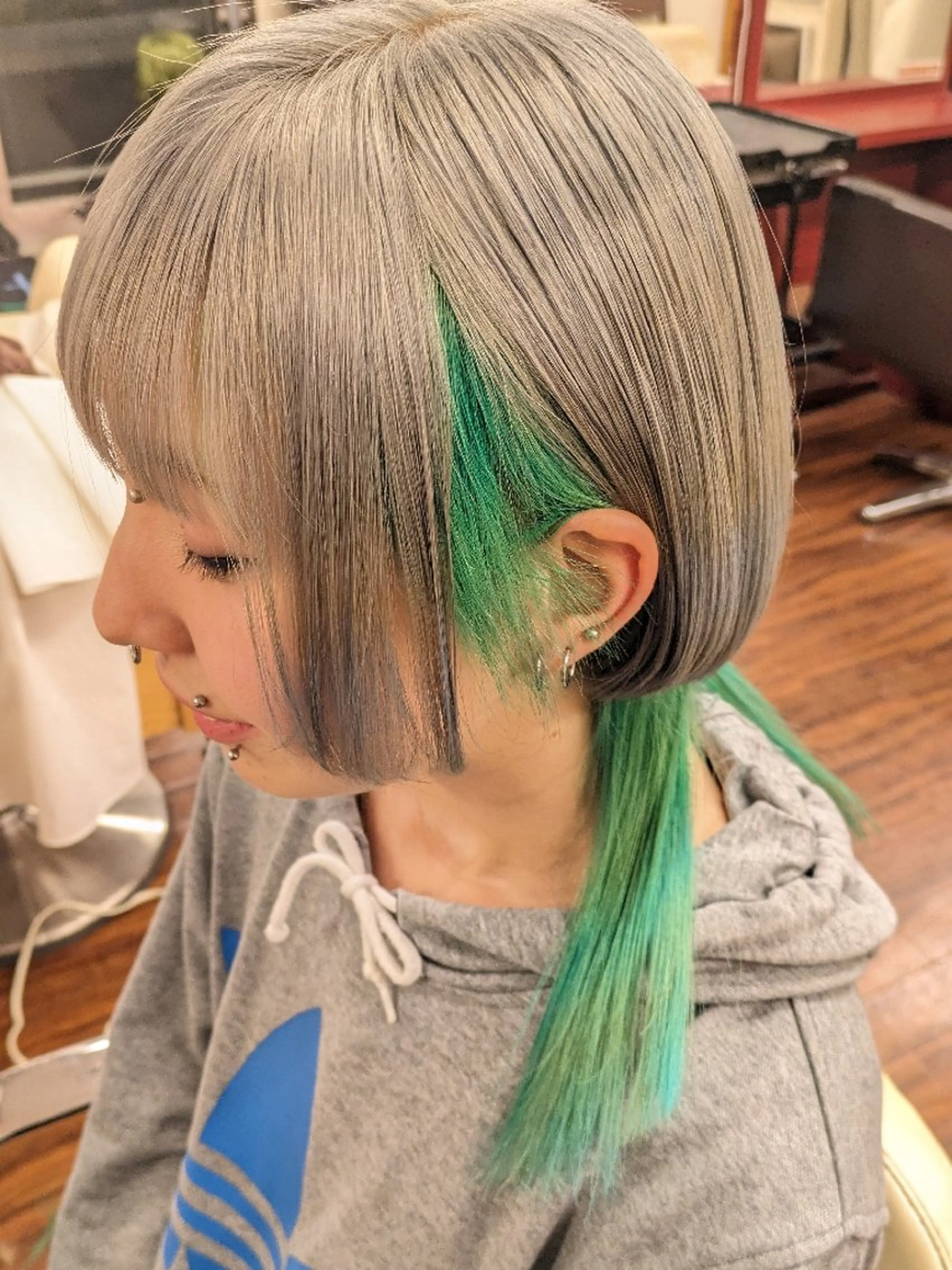 ロング カラー カット ヘアカラー トリートメント fuwat所属・秋葉原でカラーする なら🐉ちぇーたんのヘアスタイル