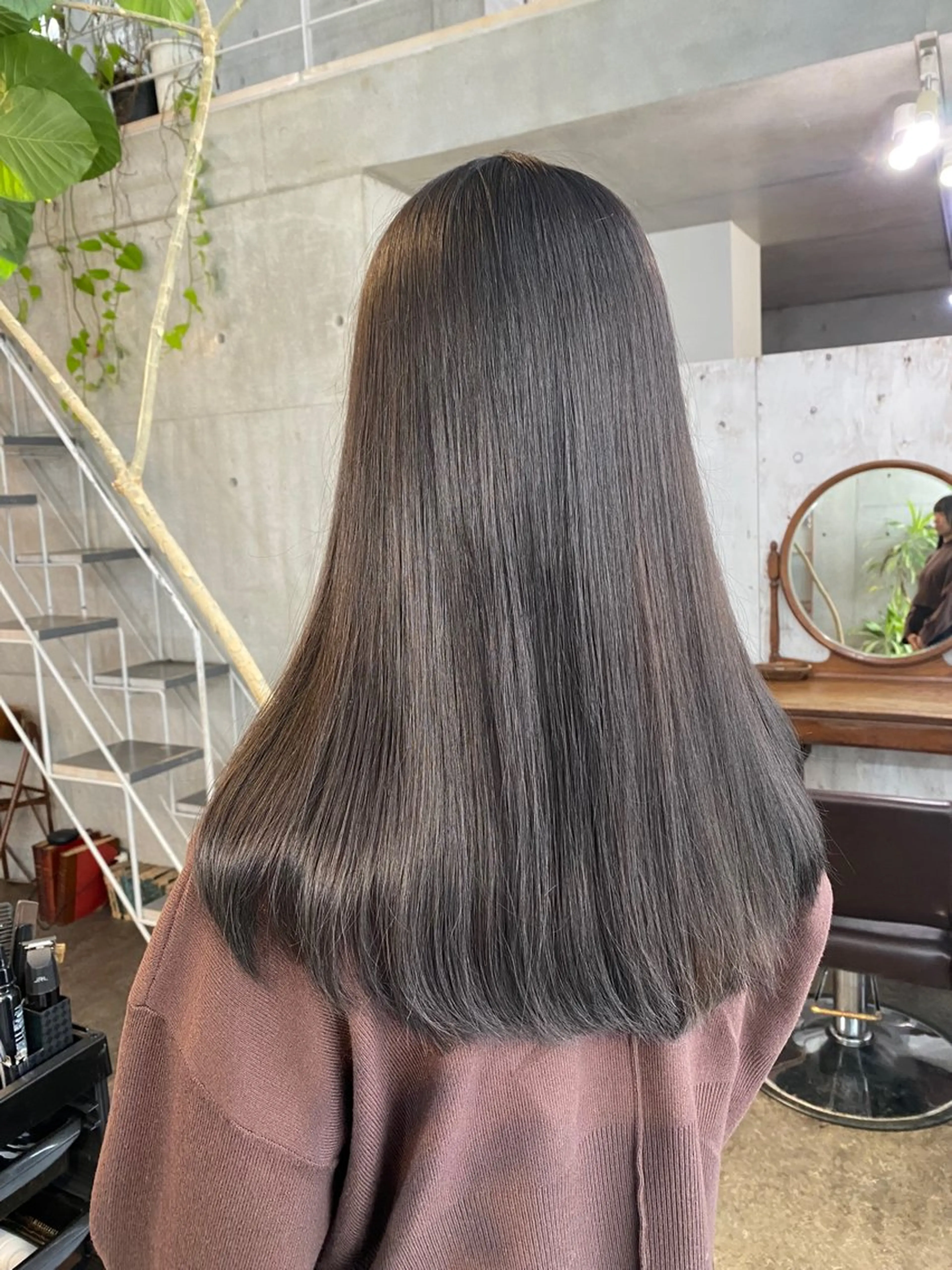 ロング カラー モリモト サナのヘアスタイル