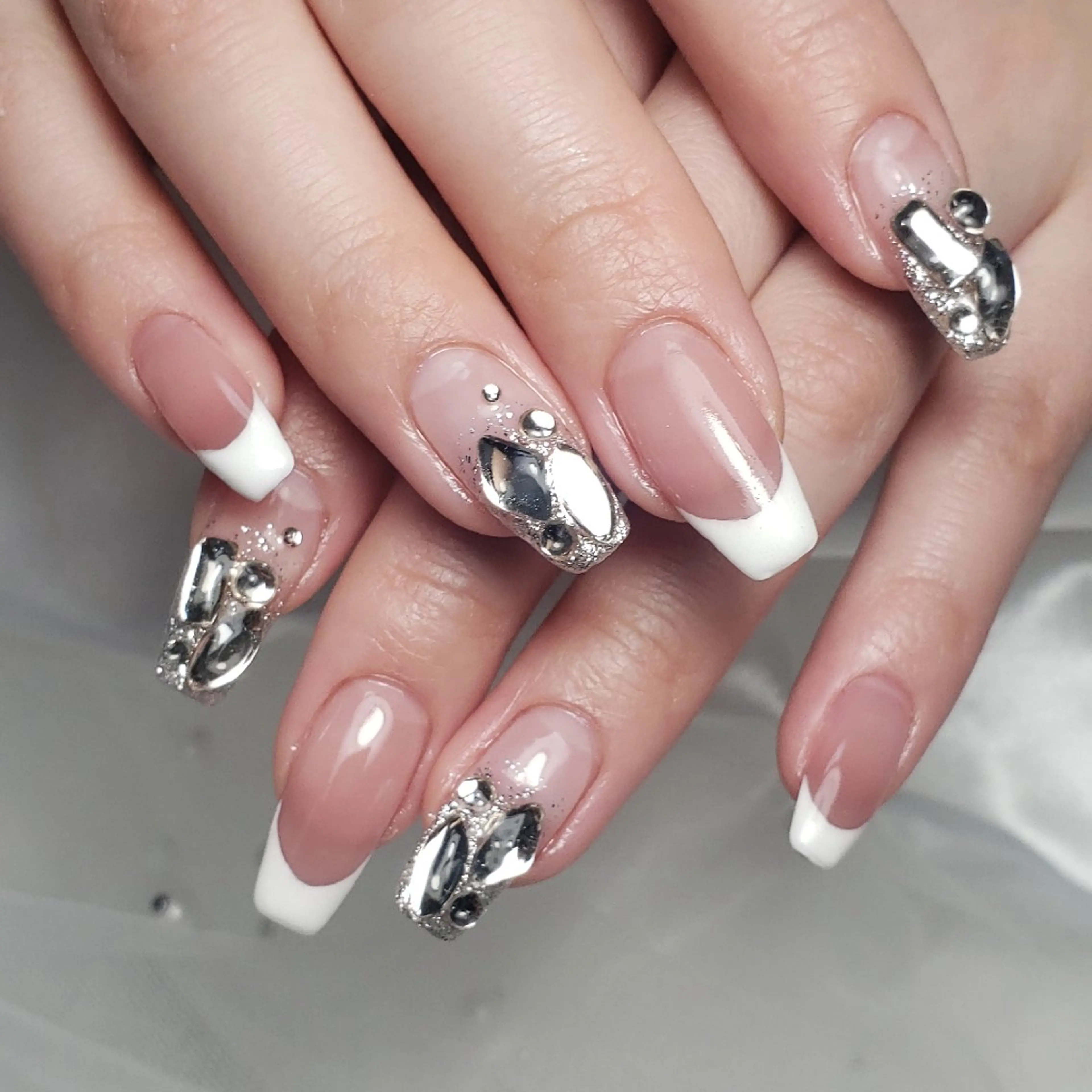 ネイル ビジュード ネイルのネイルデザイン