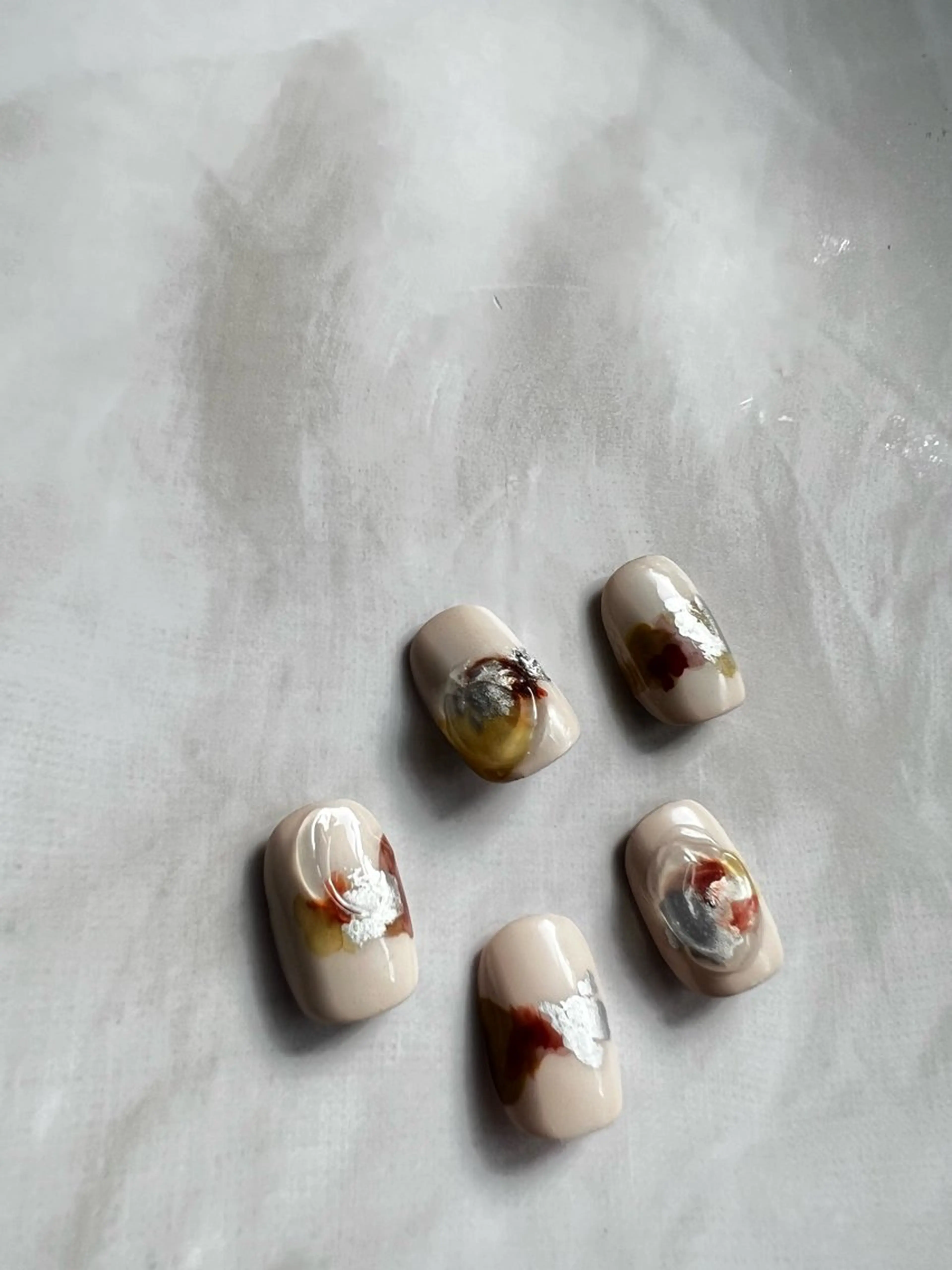 ネイル 金 柚嬉のネイルデザイン