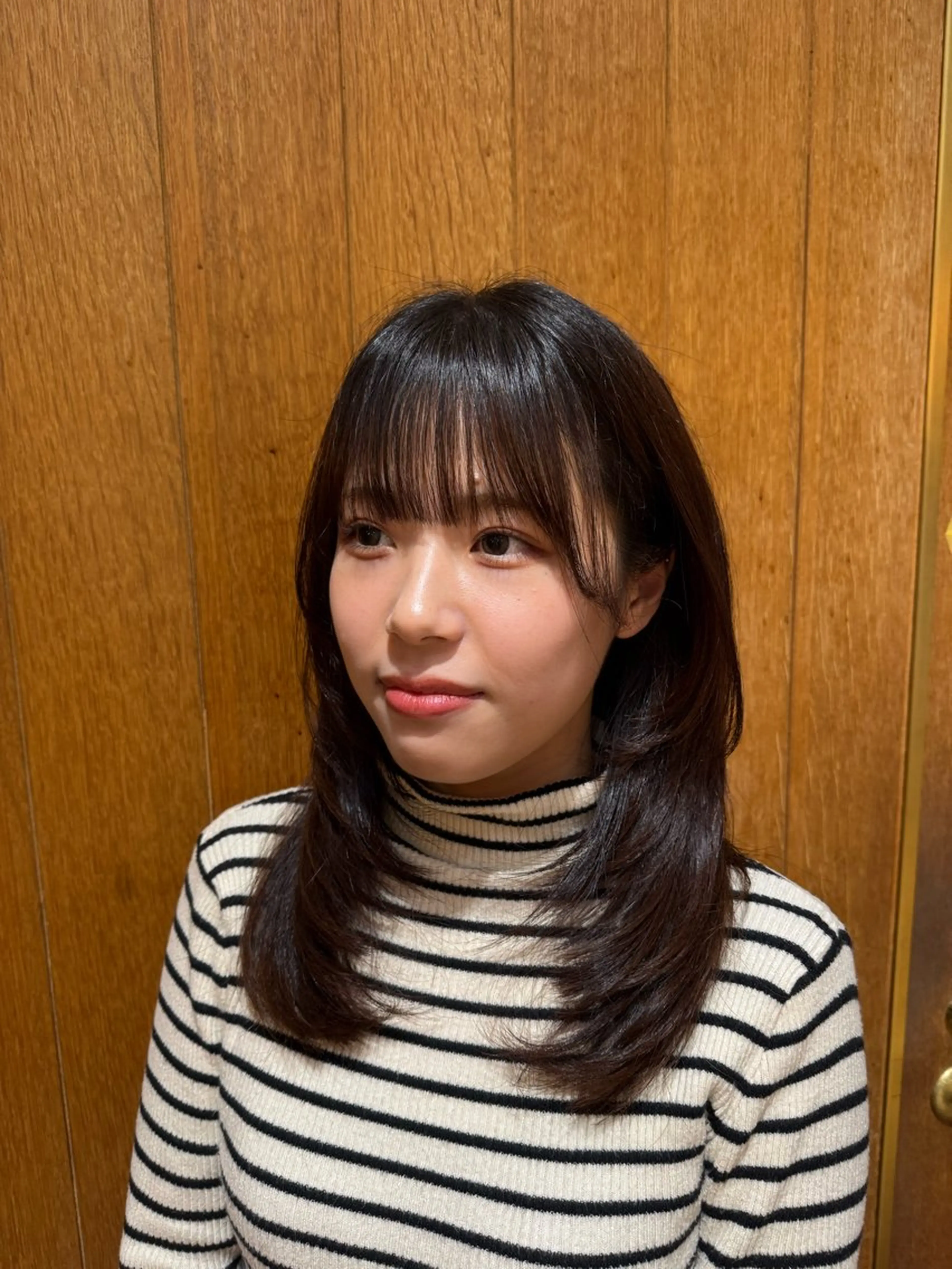セミロング 八巻星理夏 モデルさん募集中のヘアスタイル