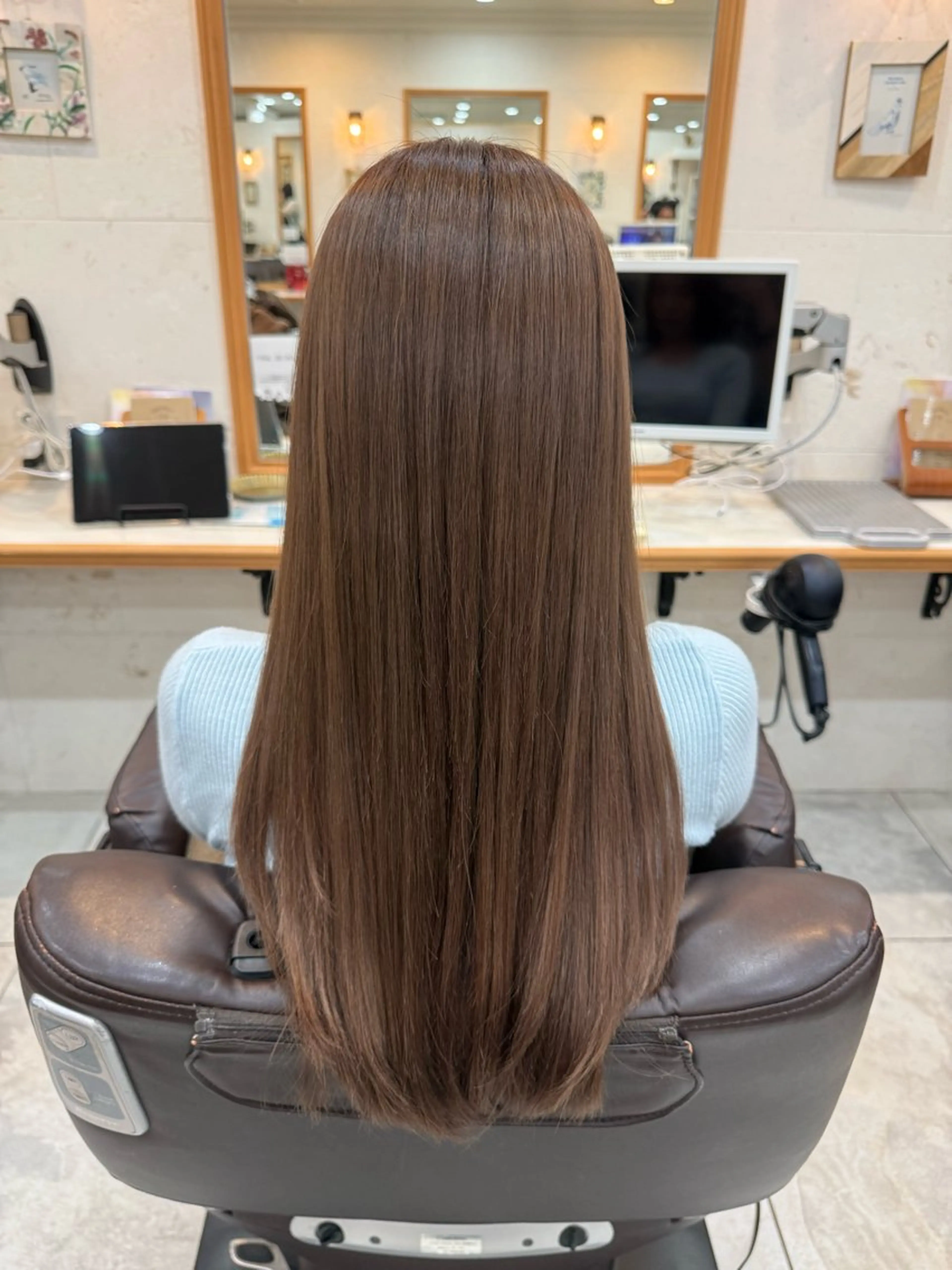 🖤🎀【モデルさん募集】🖤🎀艶ワンカラー¥2200《スタイリスト監修あり》🦢🫧の写真