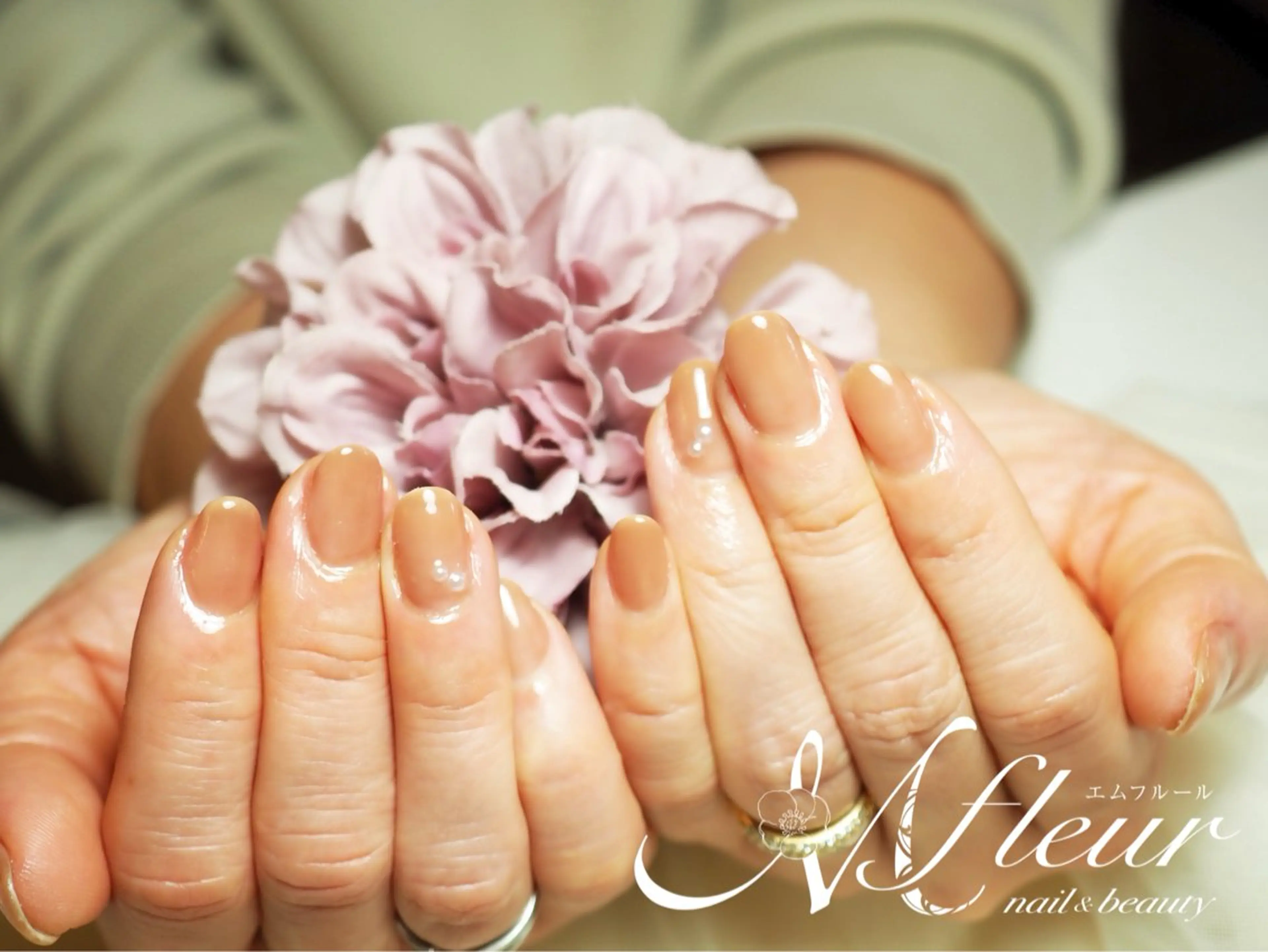 ネイル 秋次 結のネイルデザイン