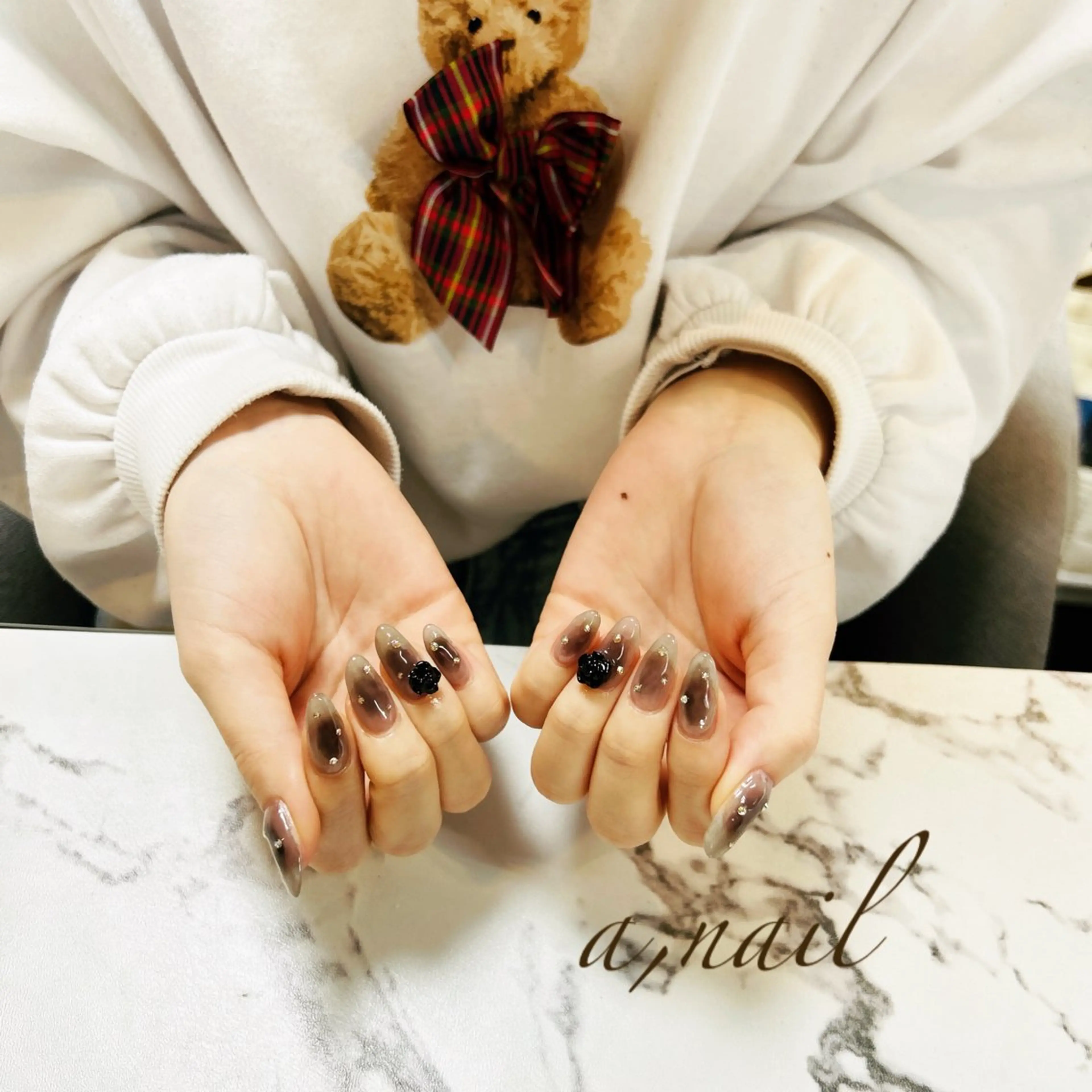 ネイル チークネイル ジェルネイル パラジェル シンプルネイル ハンドネイル ネイルサロン エーネイルのネイルデザイン