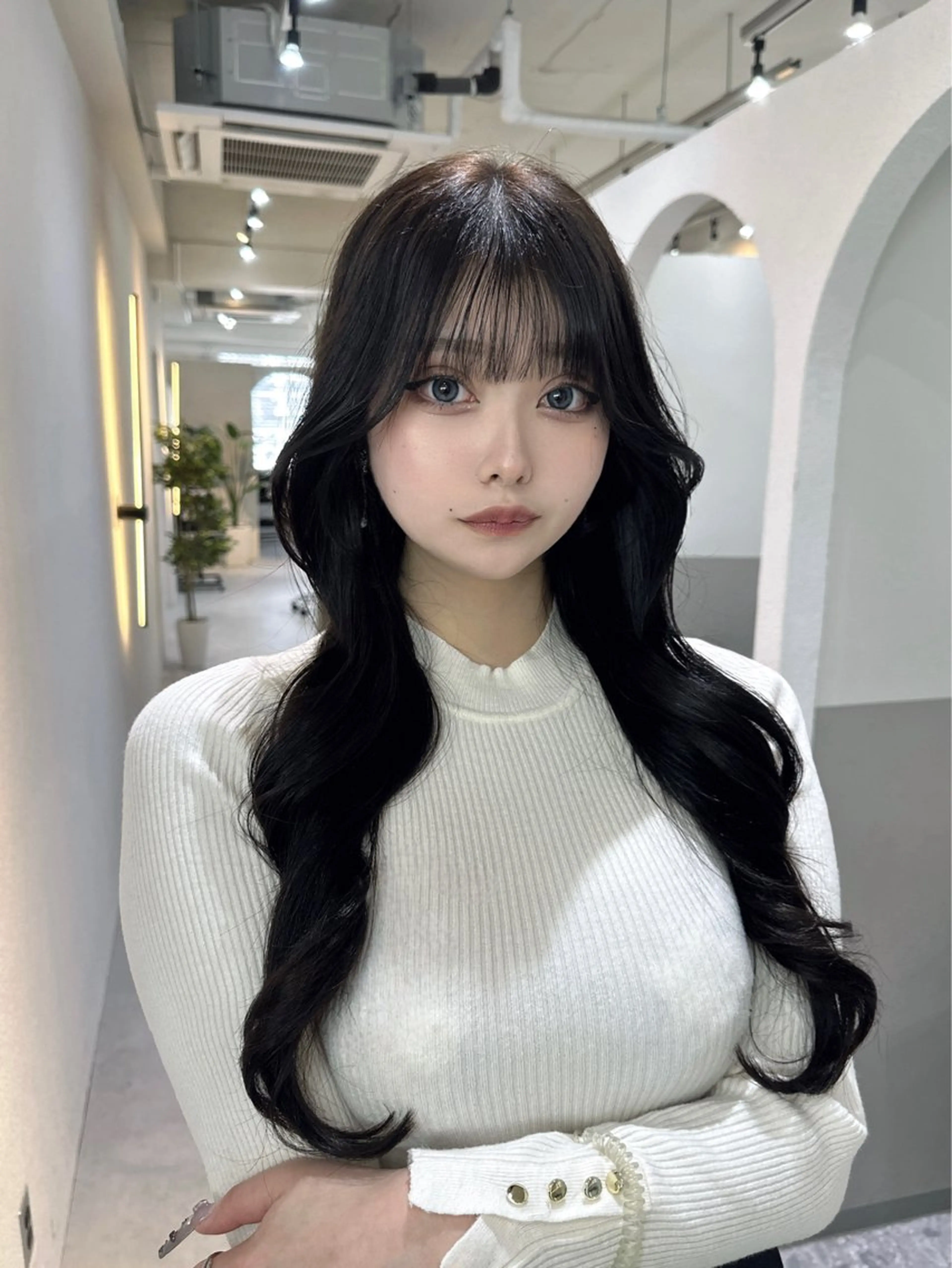 ロング 韓国レイヤー透明感 カラーヨウスケのヘアスタイル