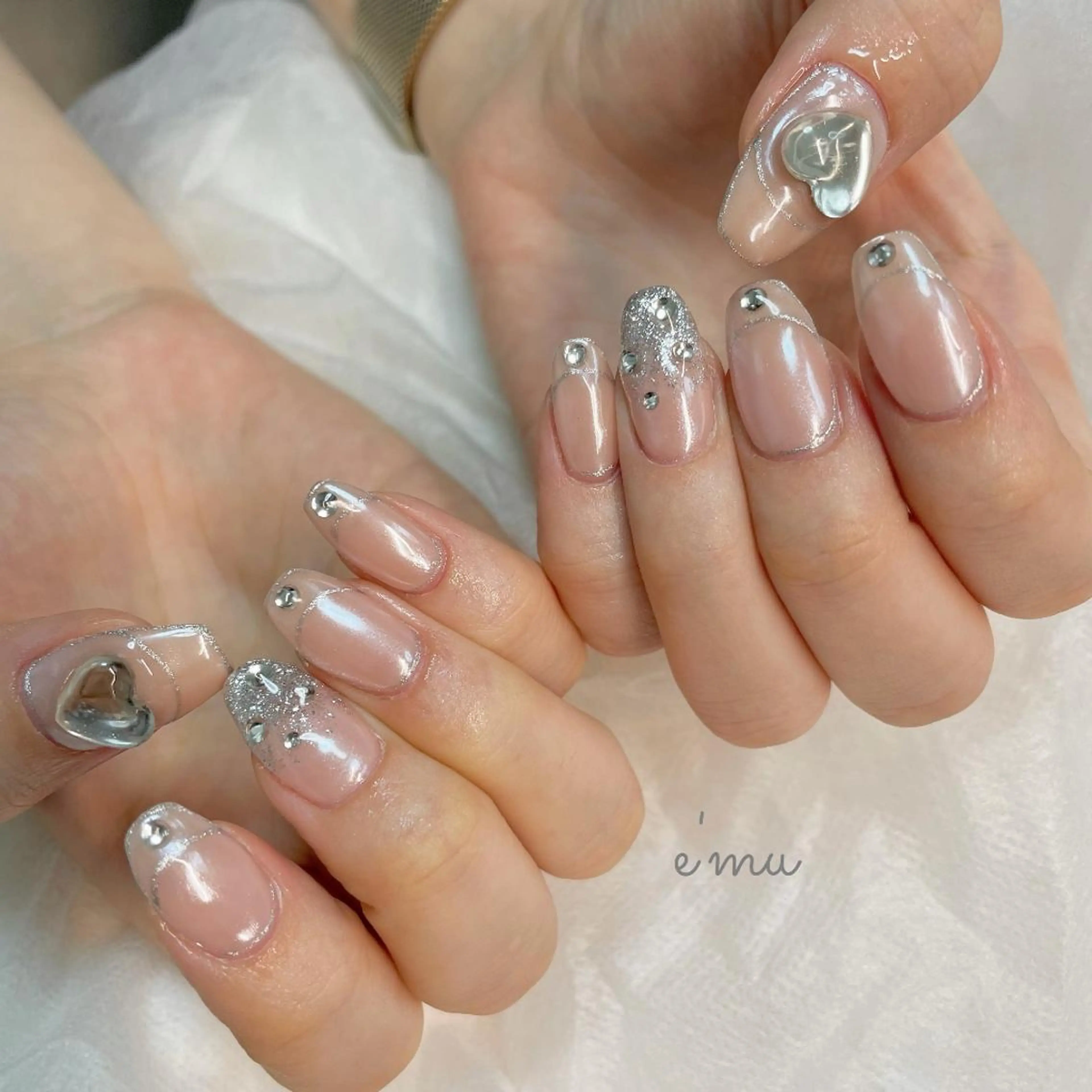 ネイル フレンチネイル キラキラネイル 韓国ネイル nail salon e'mu💐のネイルデザイン