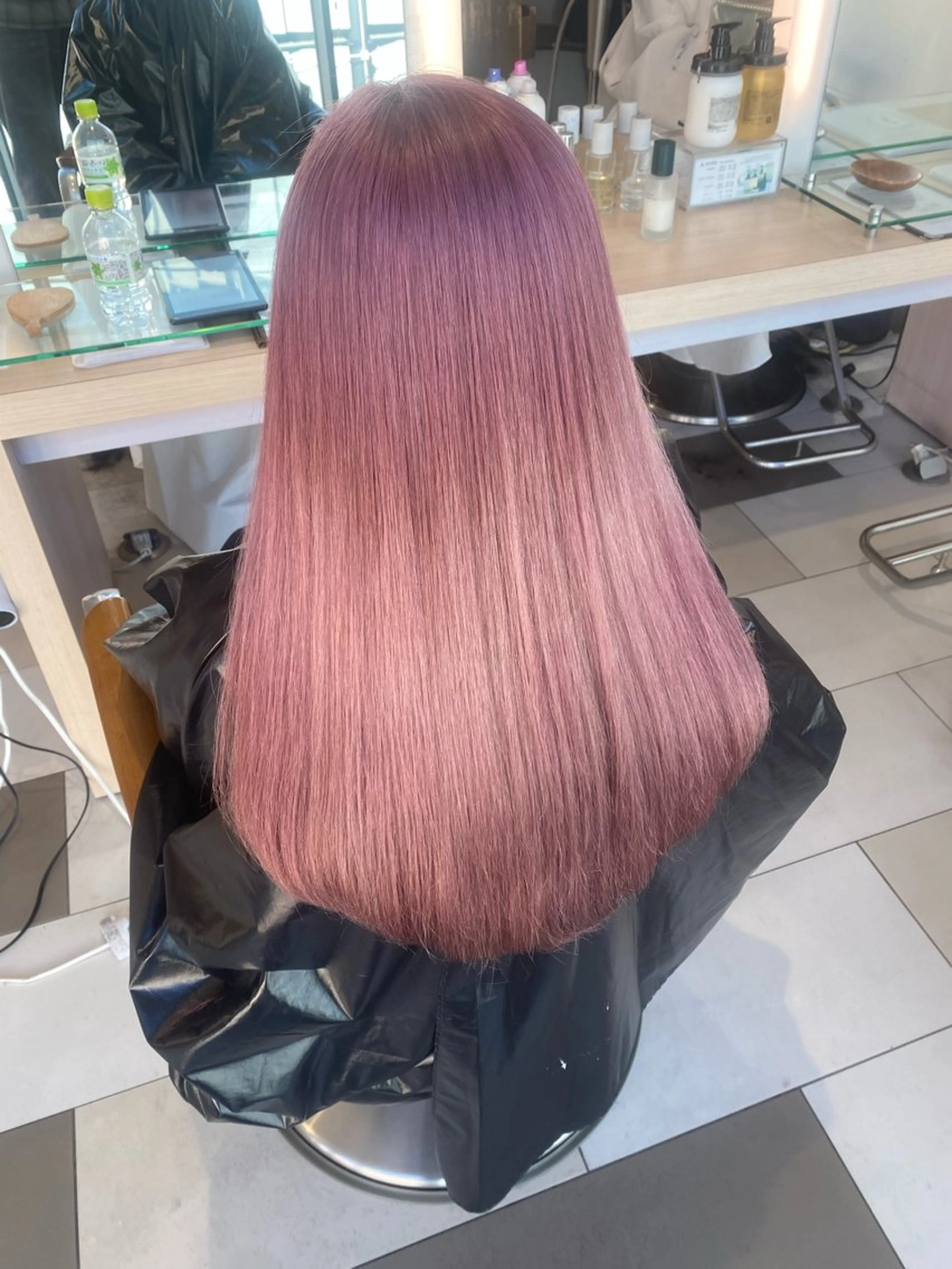 ロング カラー ヘアカラー 谷川あかり /ナチュラルパーマのヘアスタイル