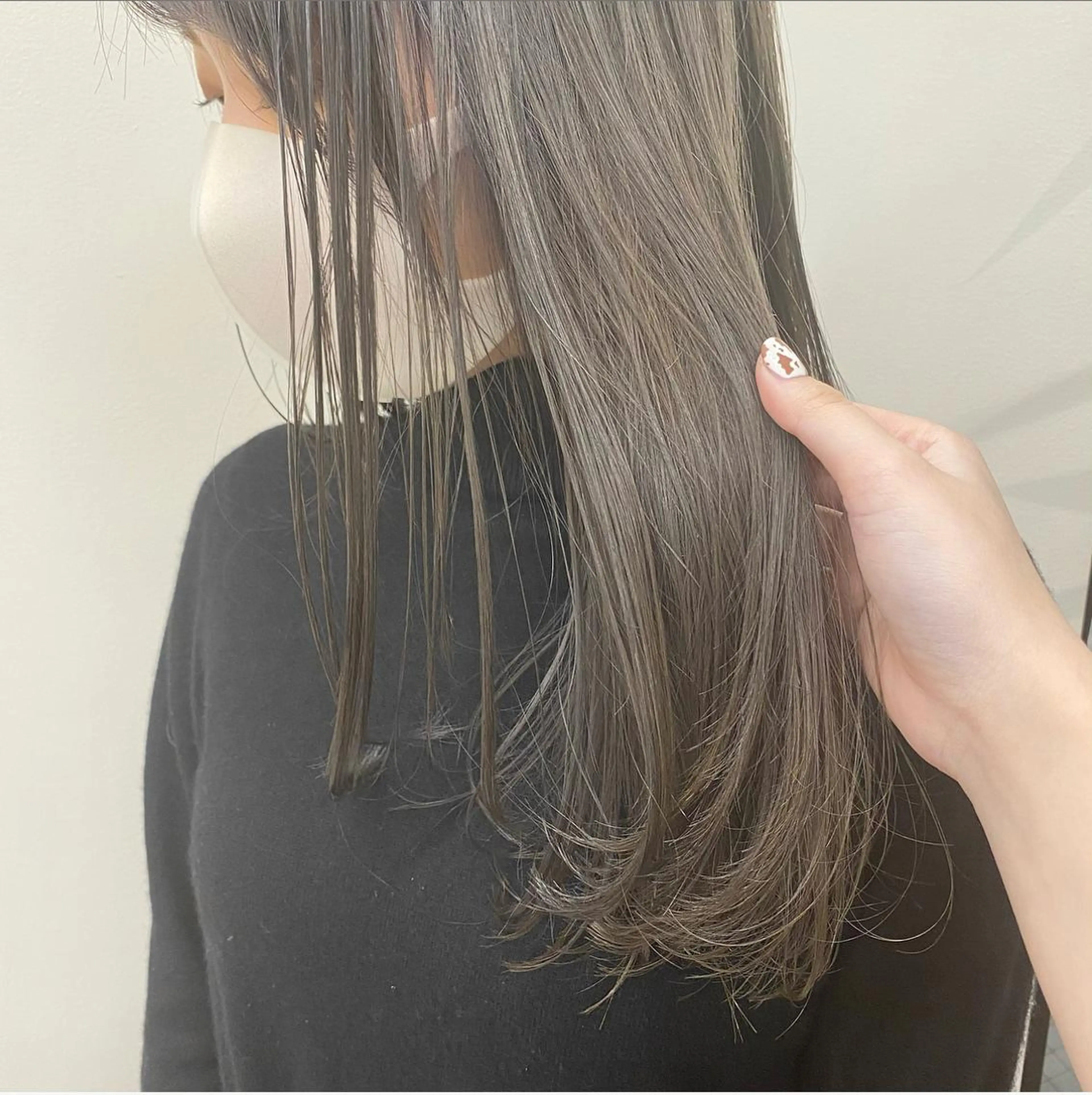 セミロング ヘアカラー kohana 🎀韓国ヘア🎀🤍のヘアスタイル