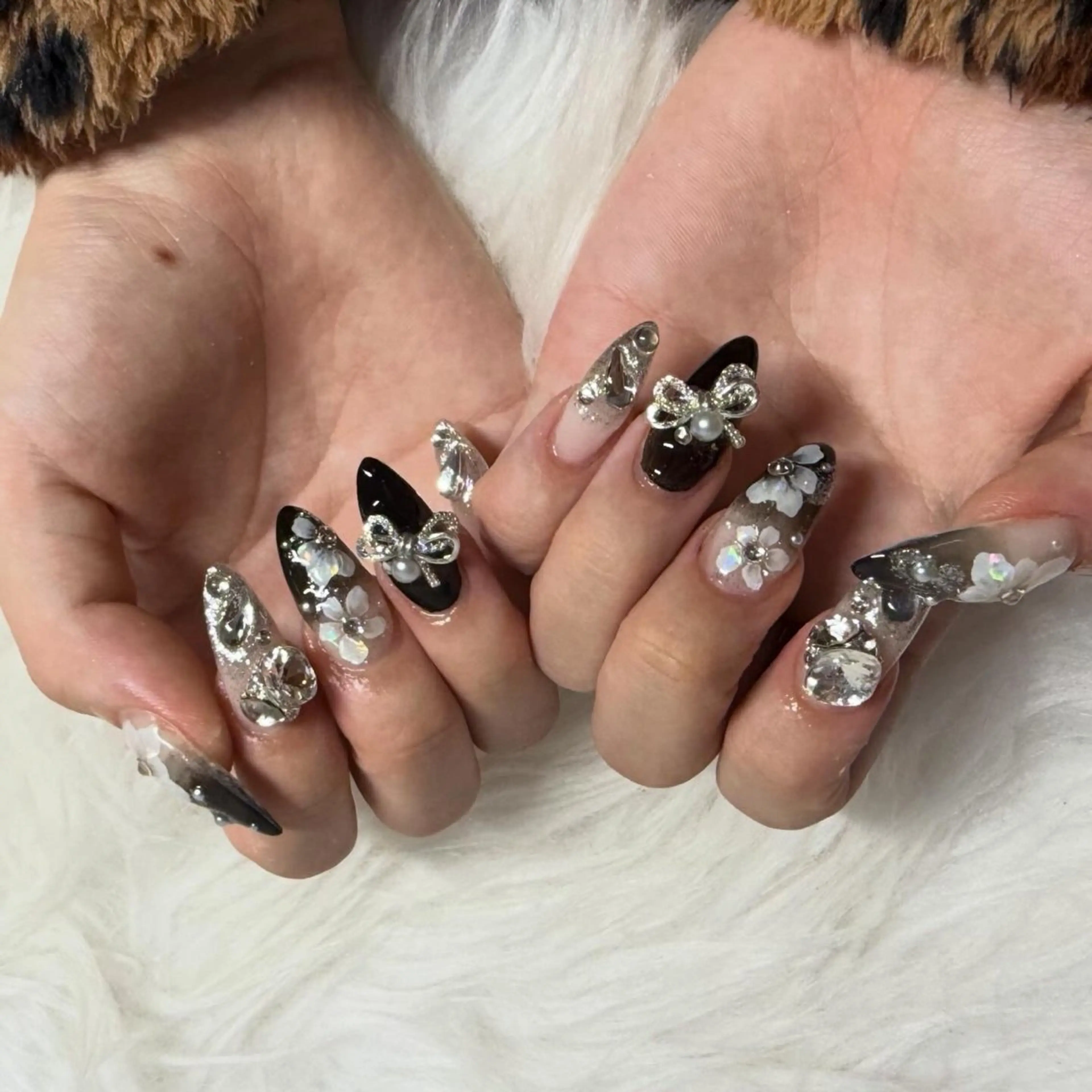 ロング ハンドネイル mao .のネイルデザイン