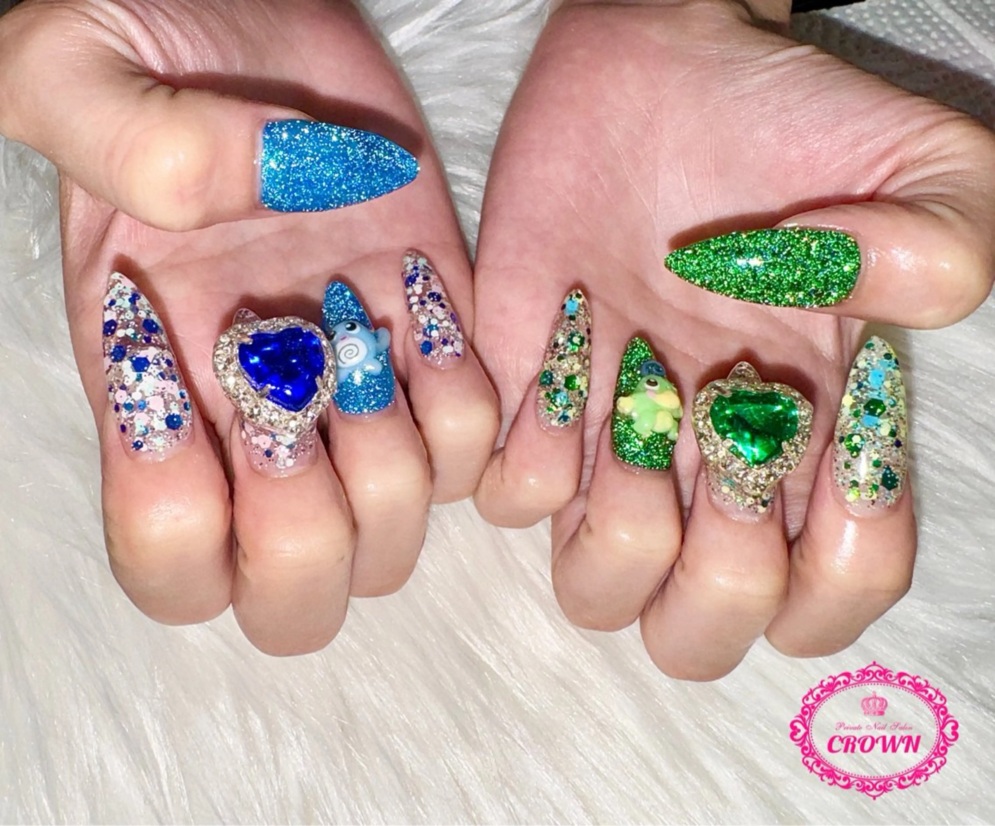 ネイル CROWN プライベートサロンのネイルデザイン