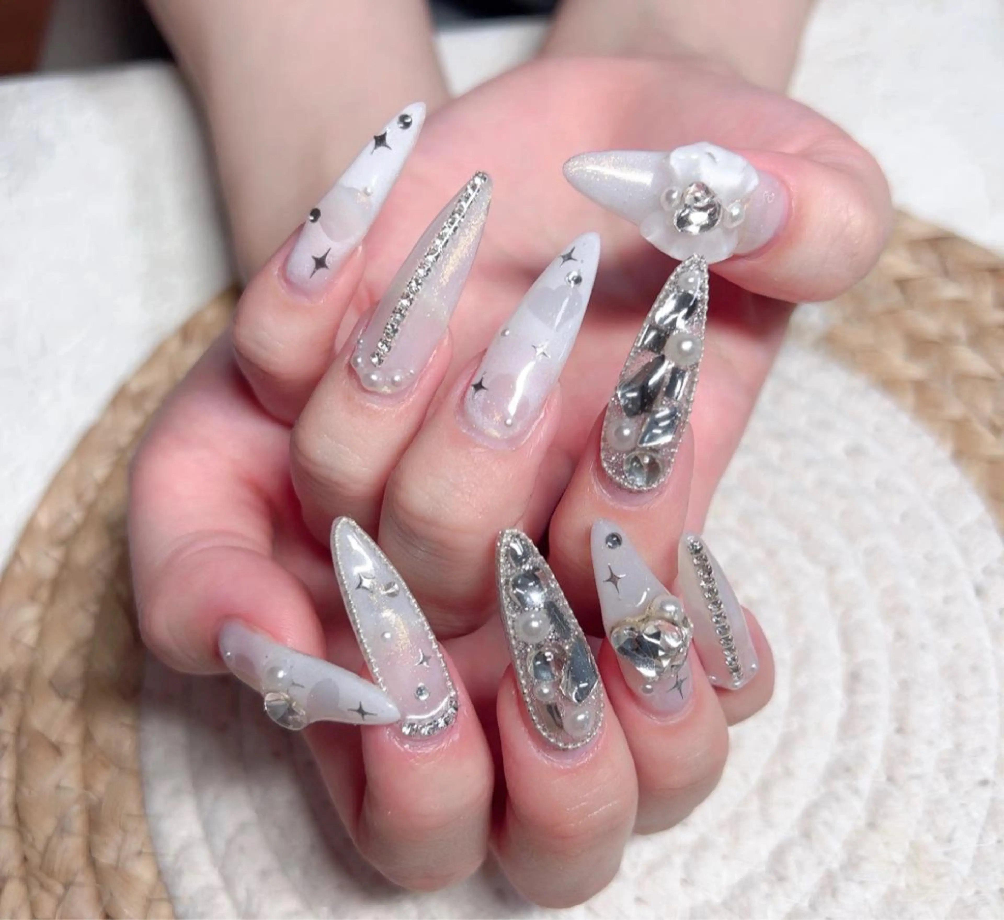 ネイル ハンドネイル 🎀Ｍ nails✨ ビューティーのネイルデザイン