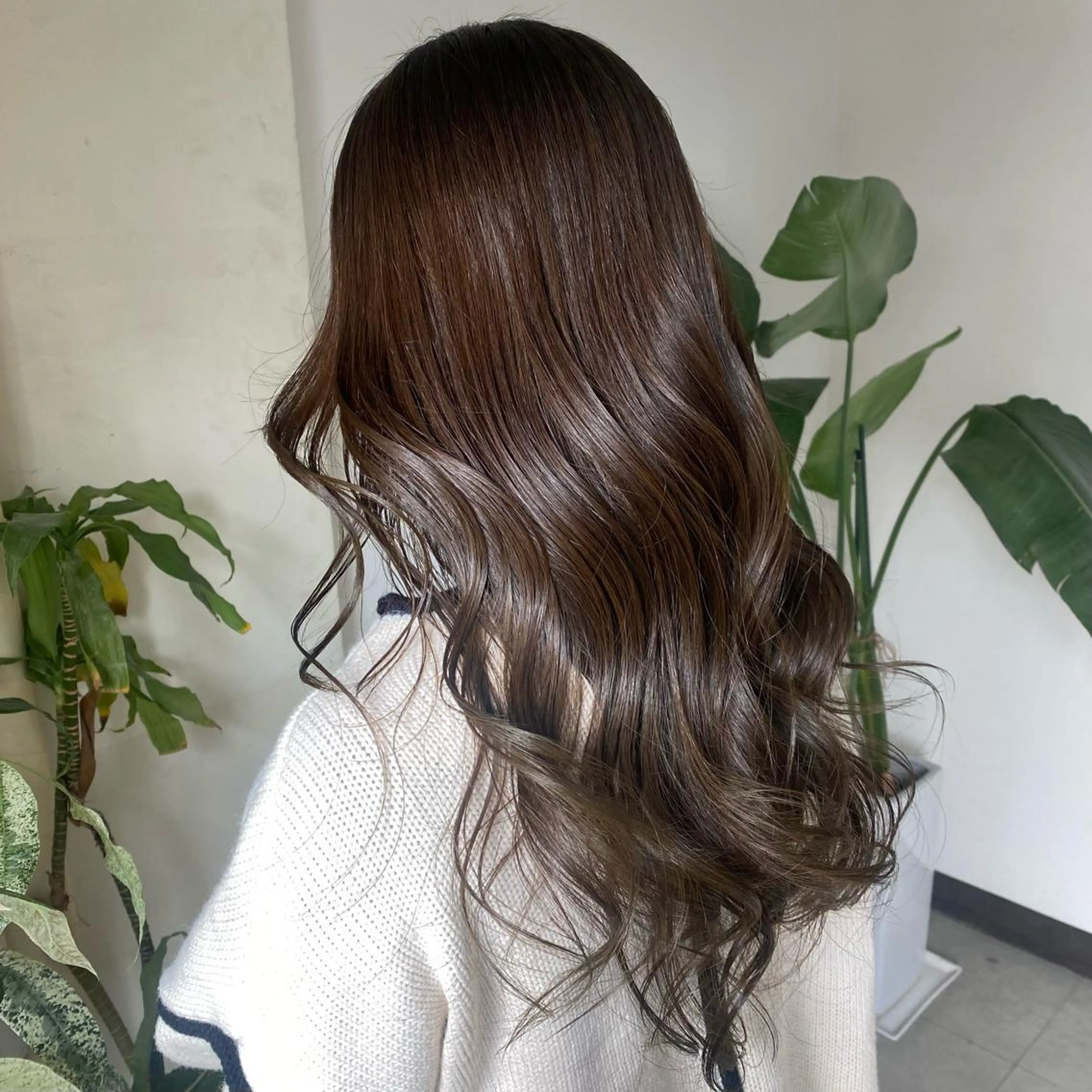 ロング 透明感カラー 【問屋町】moe🪿のヘアスタイル