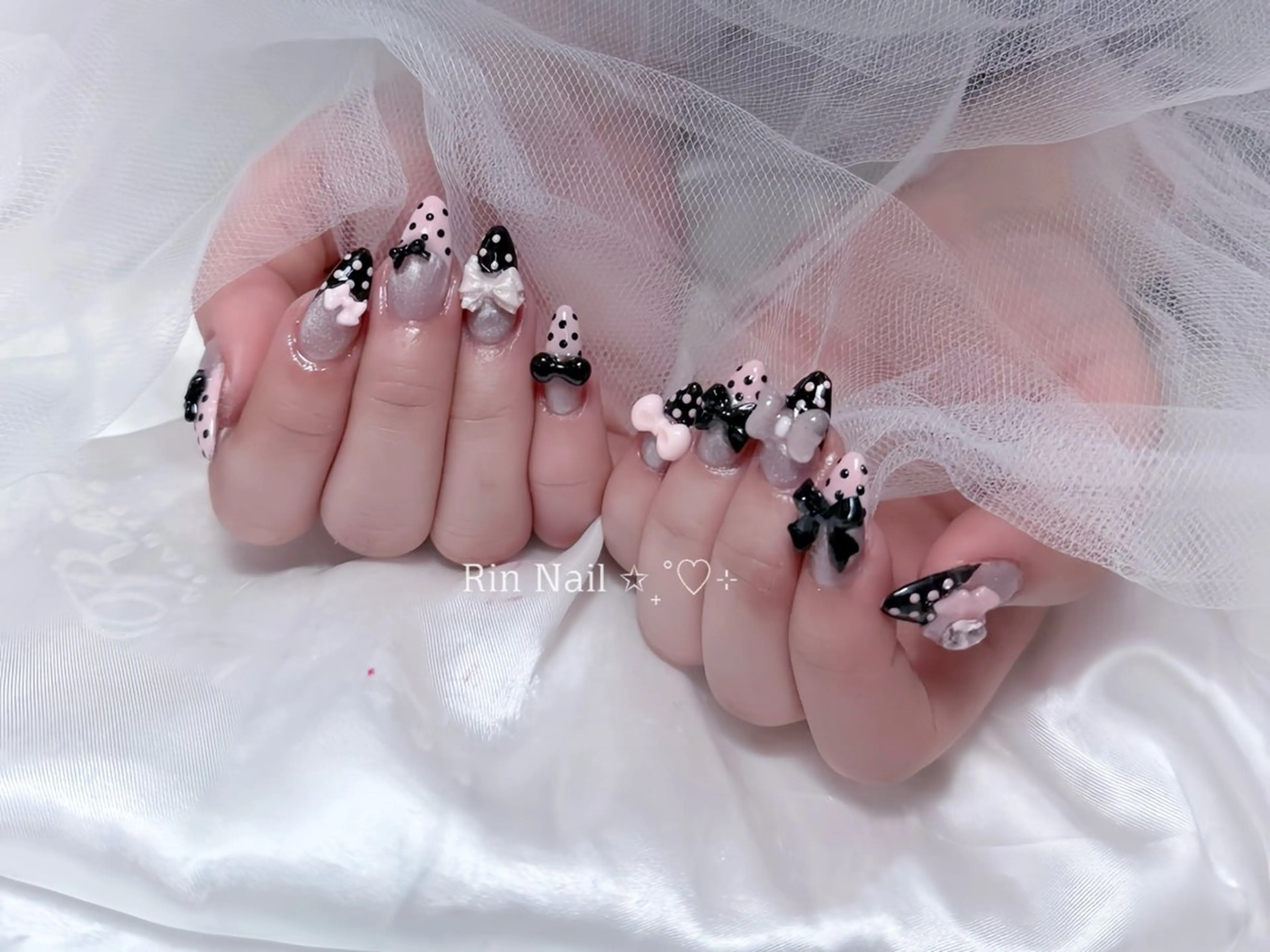 ネイル ボルドー フレンチネイル グラデーション キラキラネイル 韓国ネイル ハンドネイル Rin Nail Shinokuboのネイルデザイン