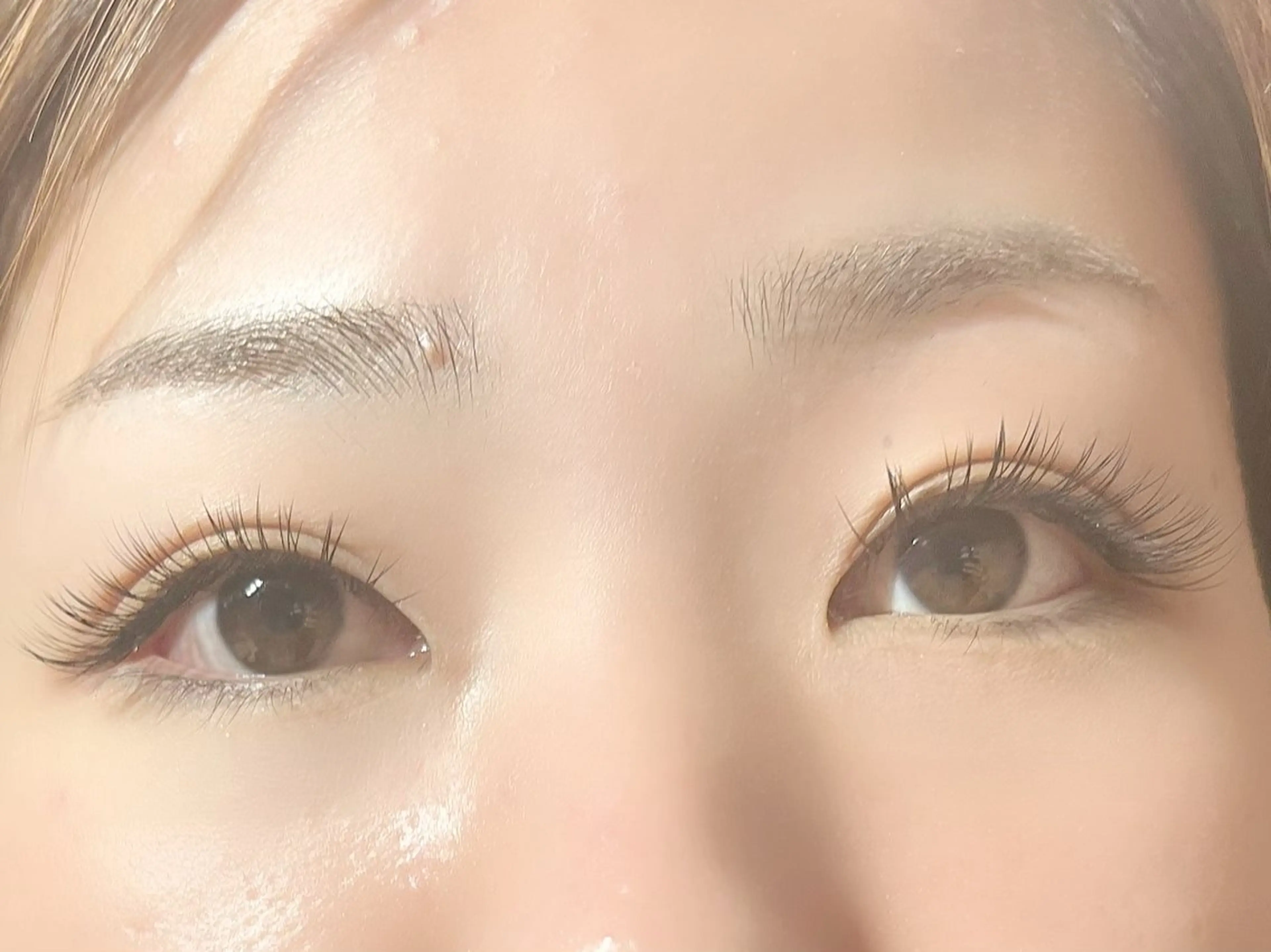 マツエク・マツパ フラットラッシュ マツエク Regene HIROKAWAの眉毛・アイブロウイメージ