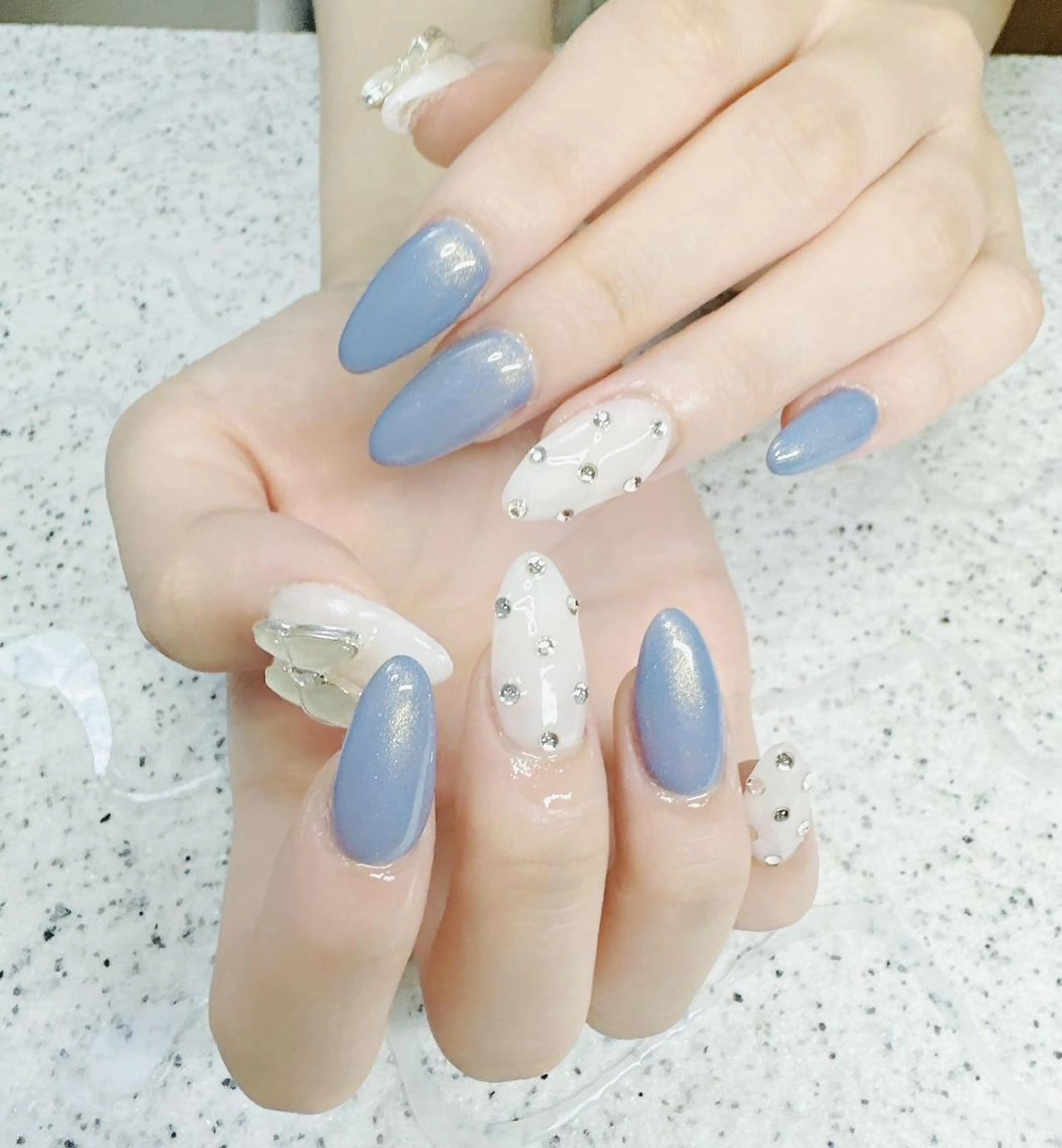 ネイル 長さ出し ネイルチップ Queens momoのネイルデザイン