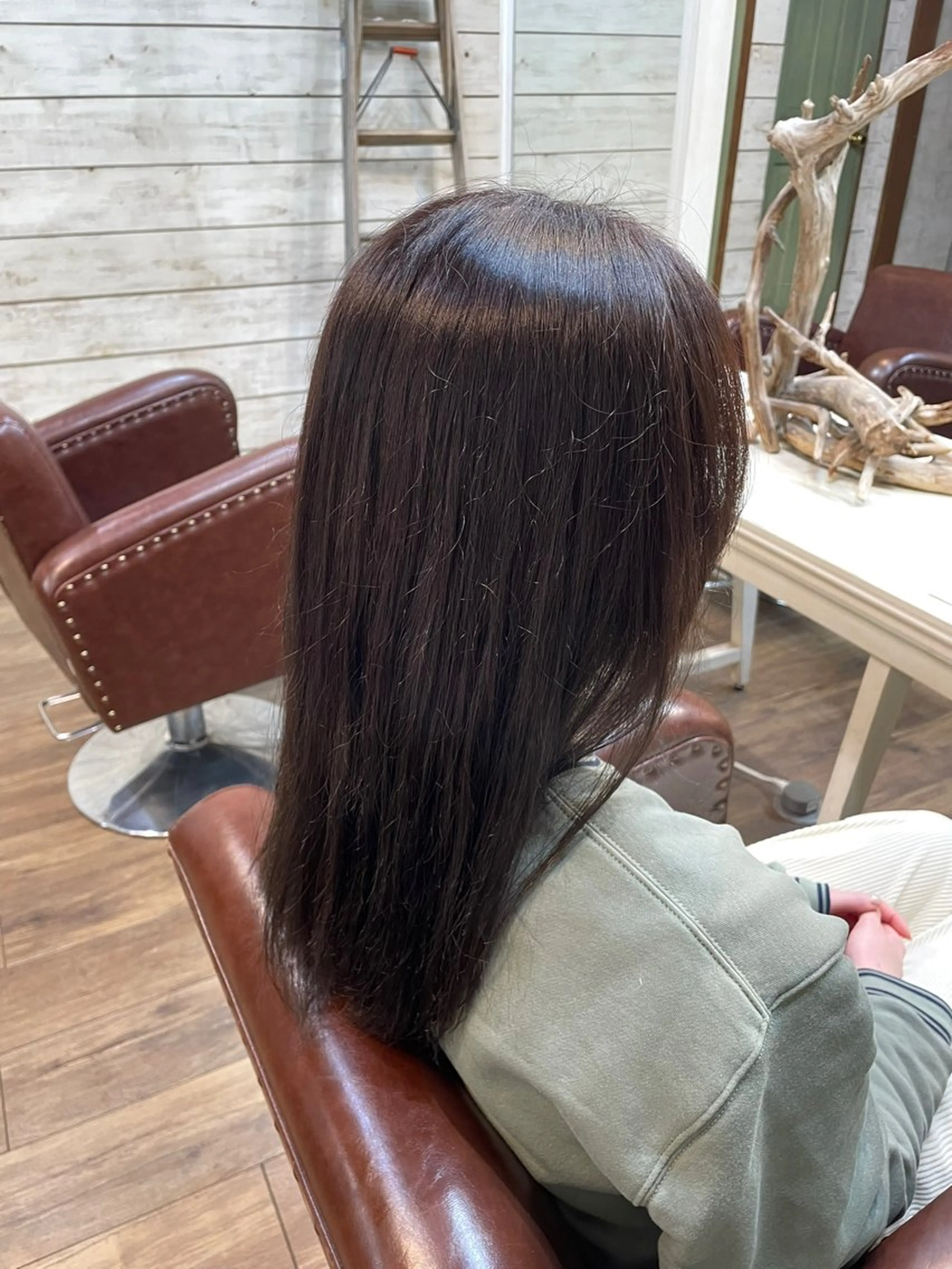 ロング カラー 坂本 菜摘のヘアスタイル