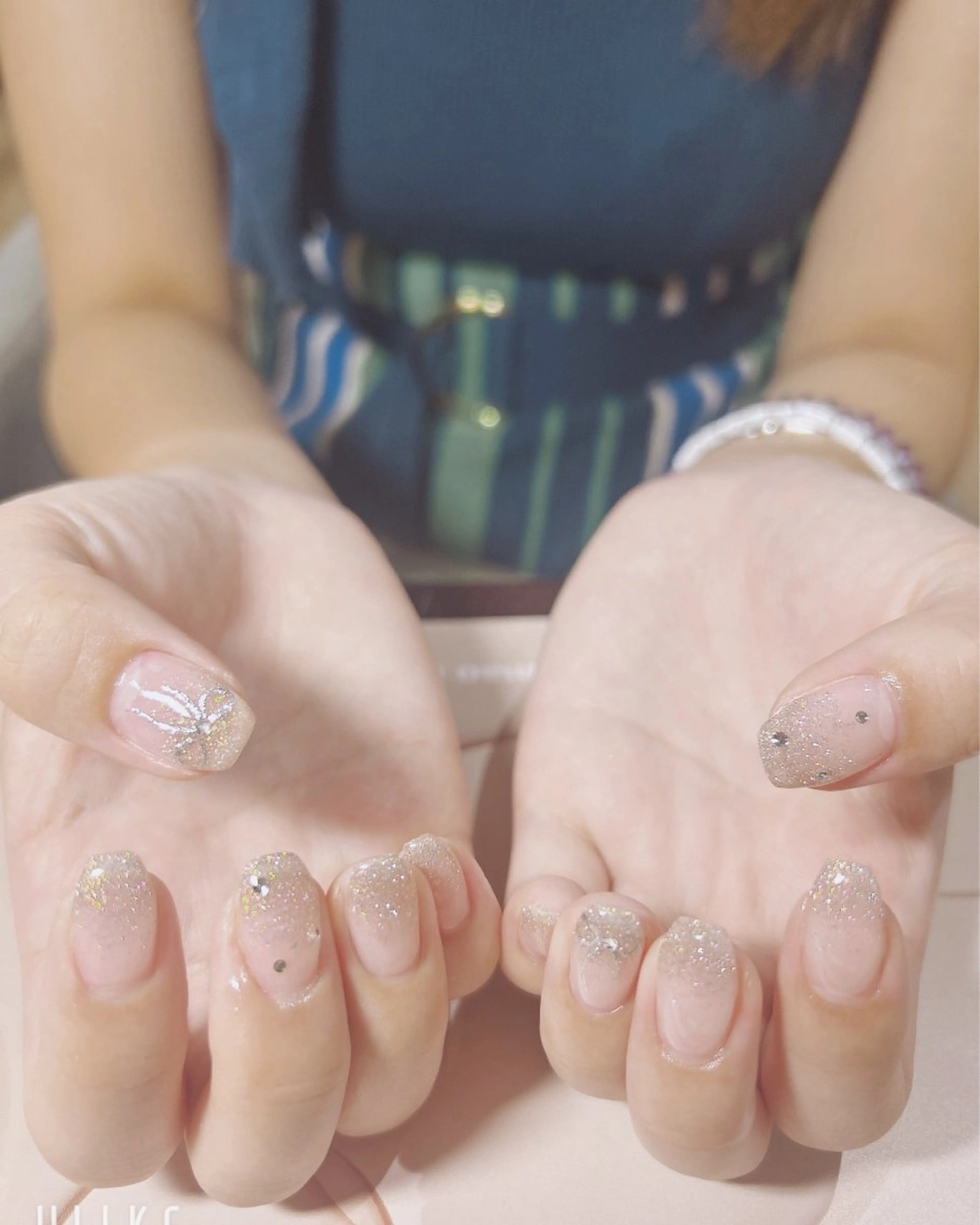 ネイル フラッシュネイル リボン ハンドネイル 吉野✨ ネイルデザイナー✨のネイルデザイン