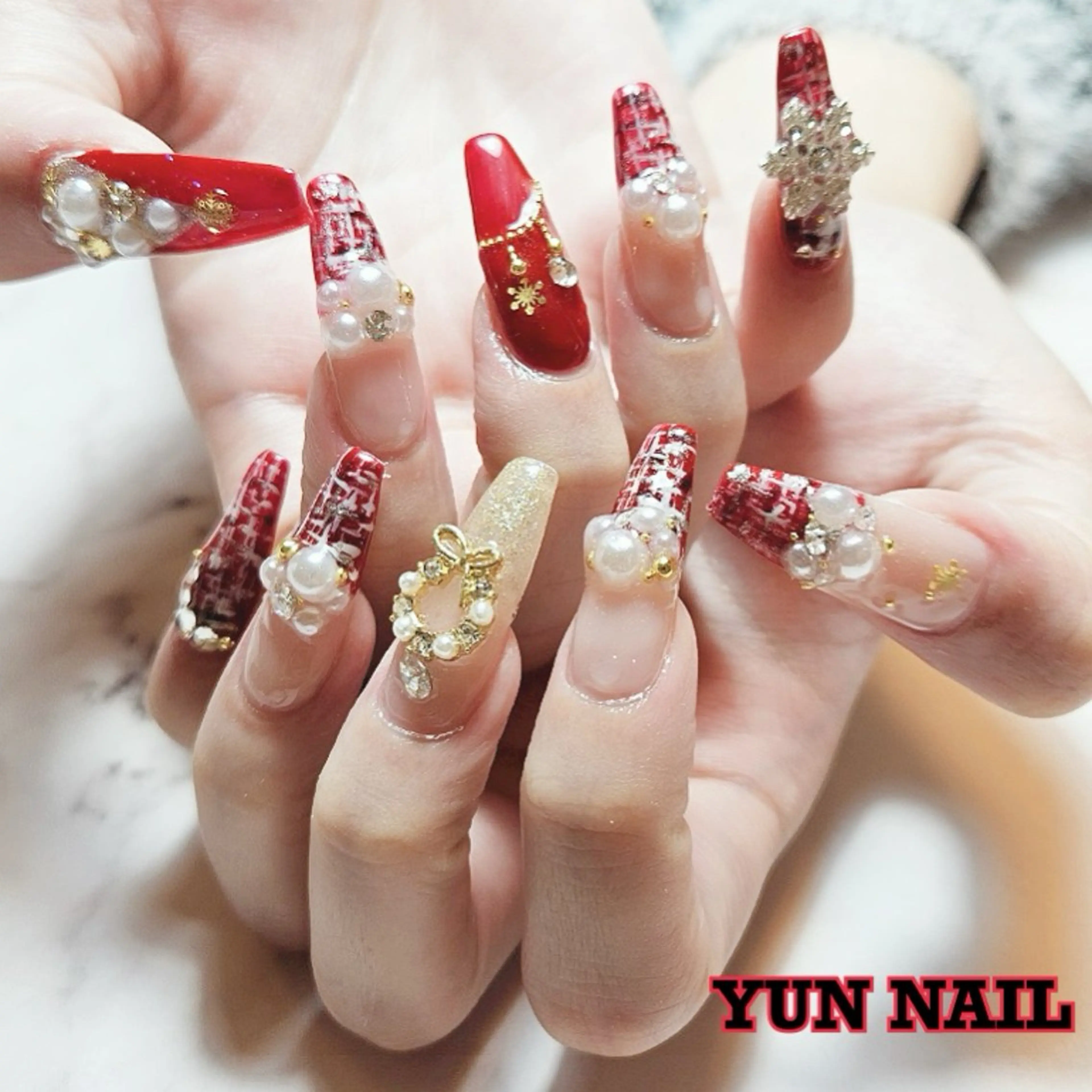 ネイル 🌈Yun nail hyejin💋のネイルデザイン